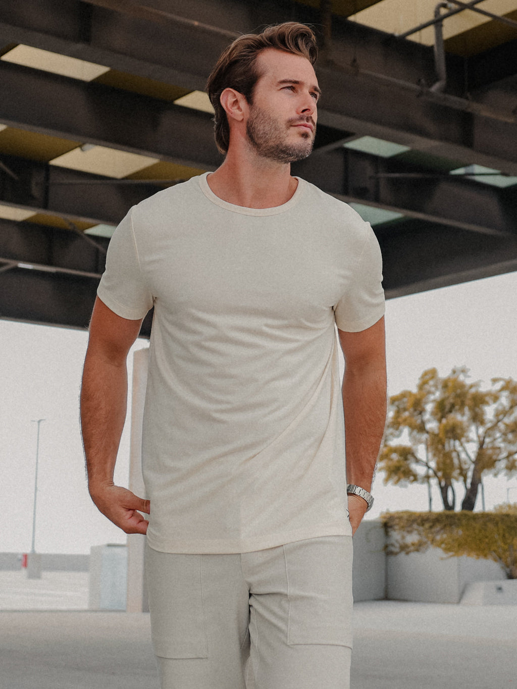 [info]--Alex is 5'10", 170lbs and wears a size M