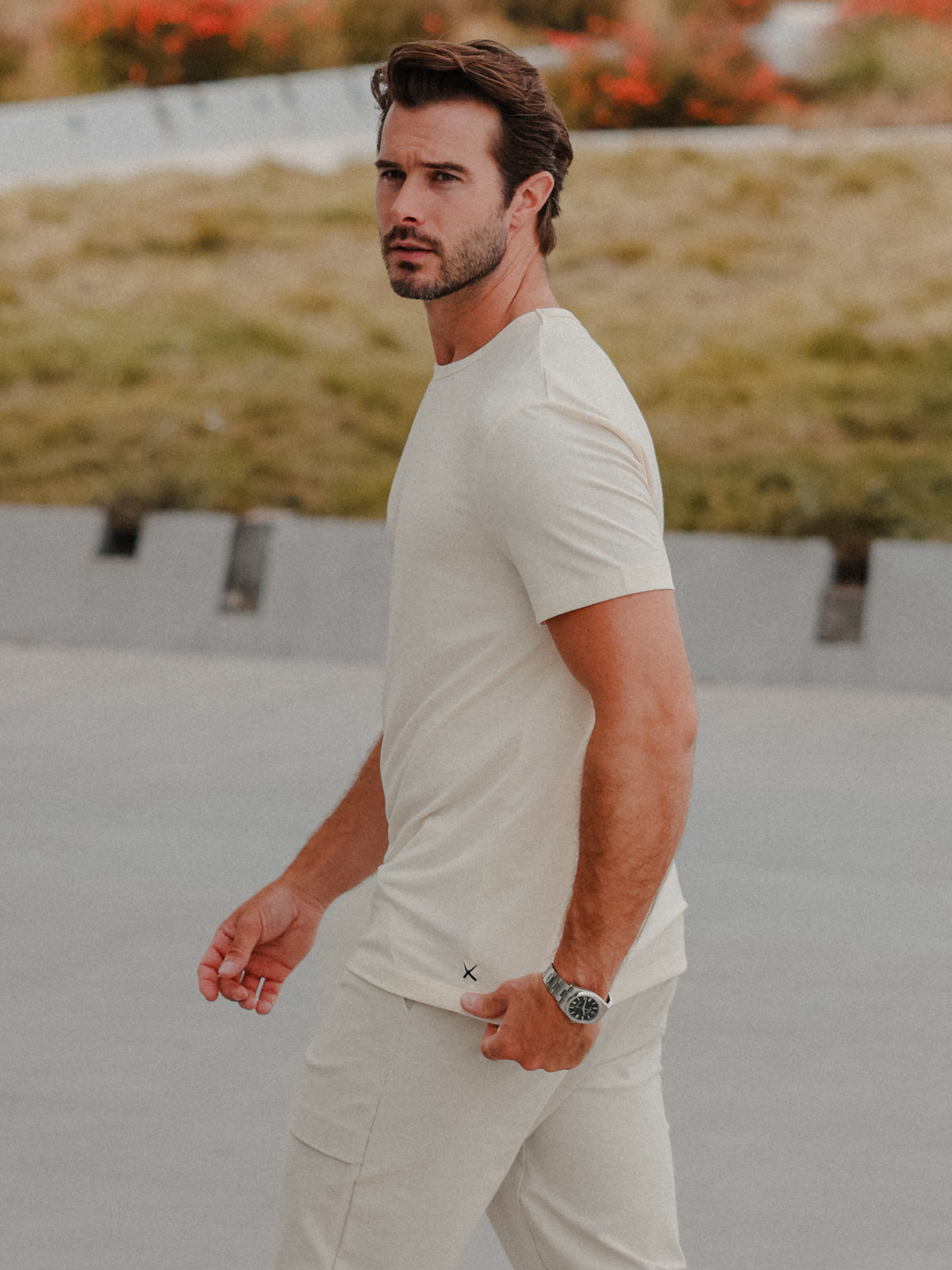 [info]--Alex is 5'10", 170lbs and wears a size M