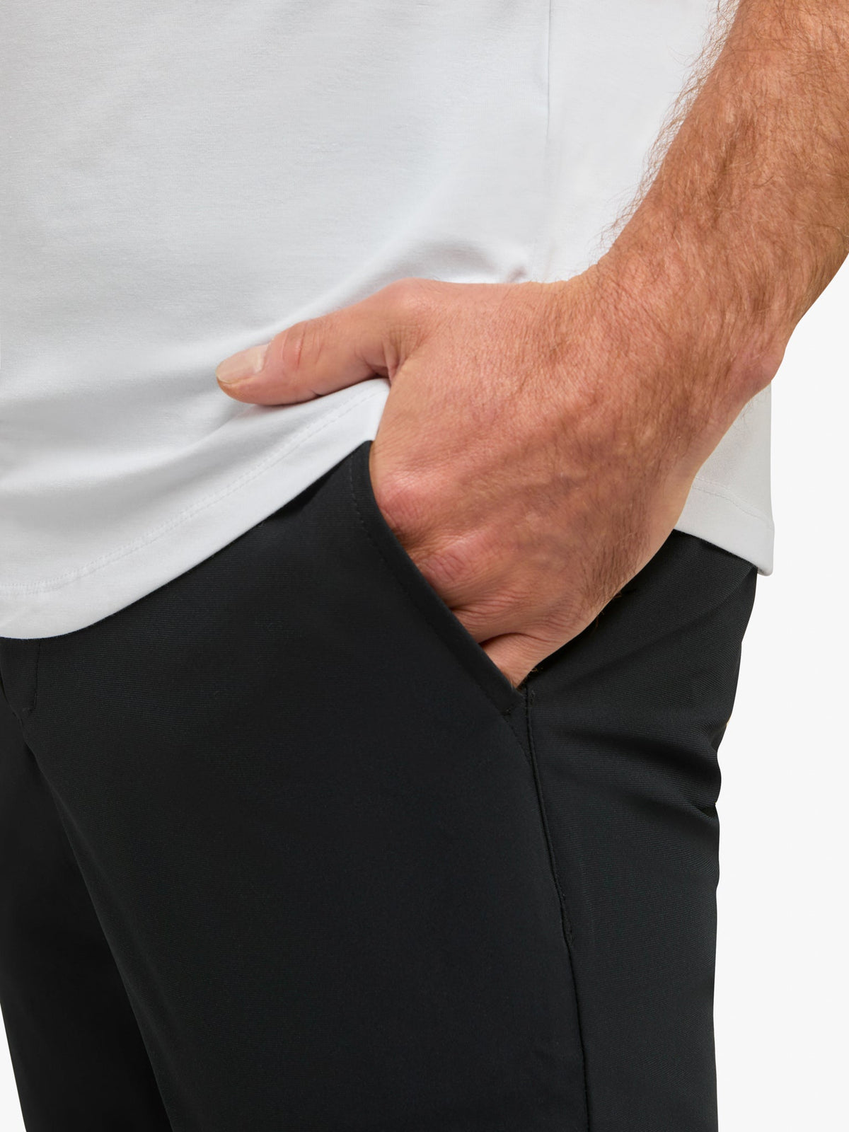 AO Jogger Pant | Black Slim-fit Versaknit®