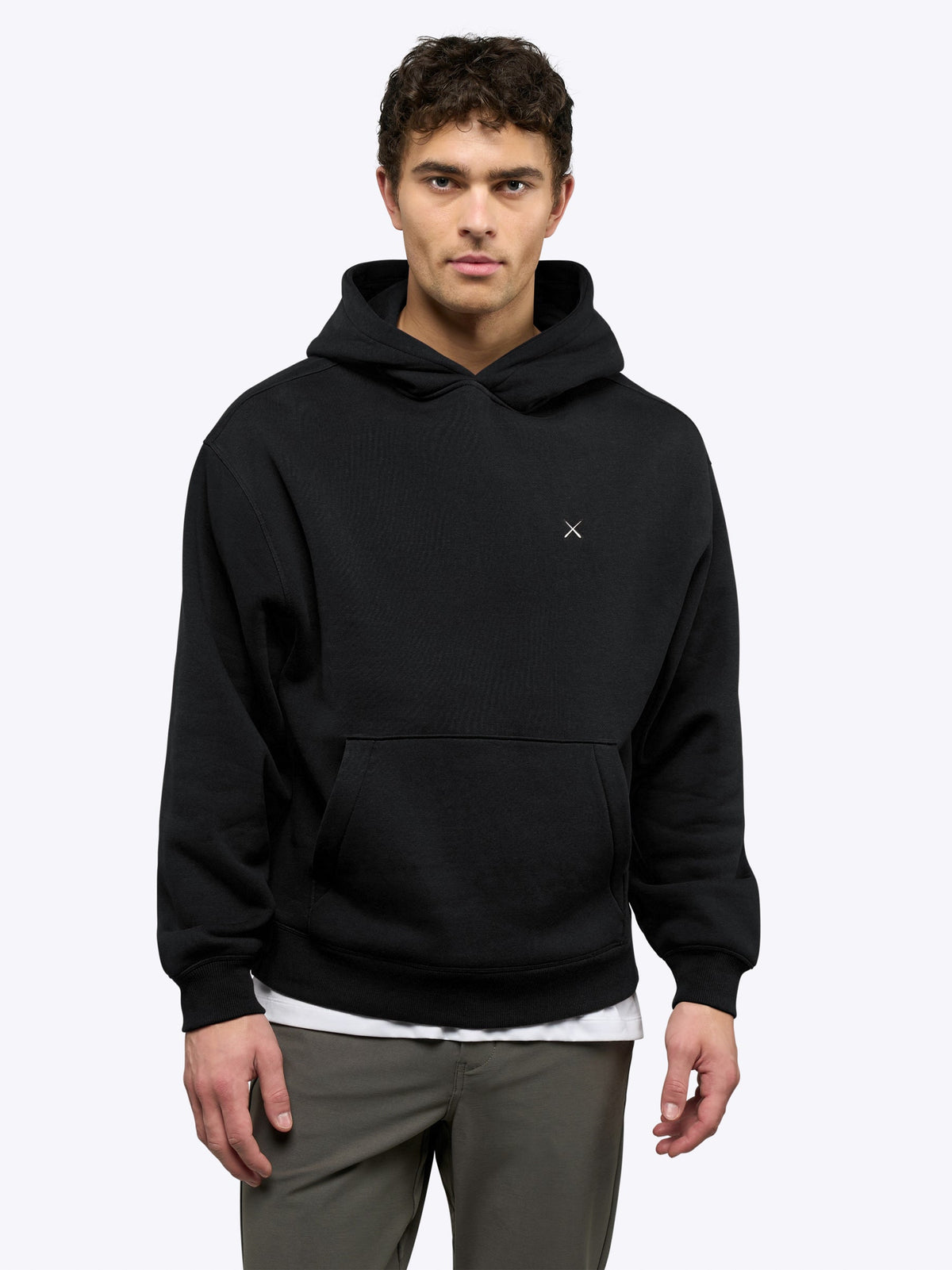 [info]--Tom is 6'1, 180lbs and wears a size L
