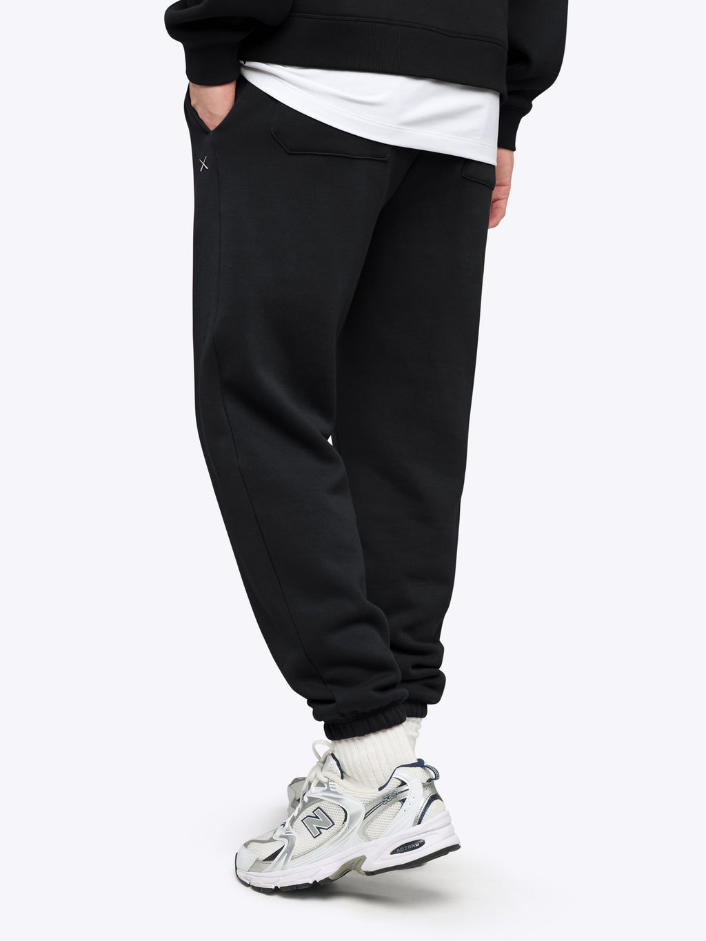 Divine Fleece Sweatpant | Black Classic-fit