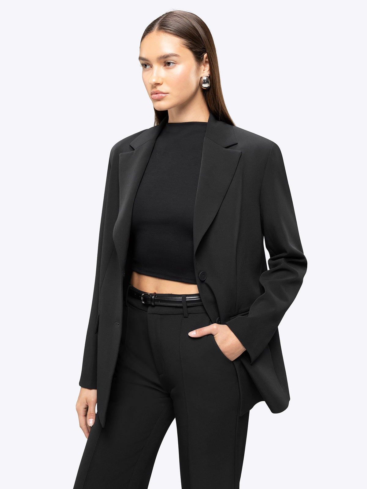 Muse Blazer | Black Classic-Fit