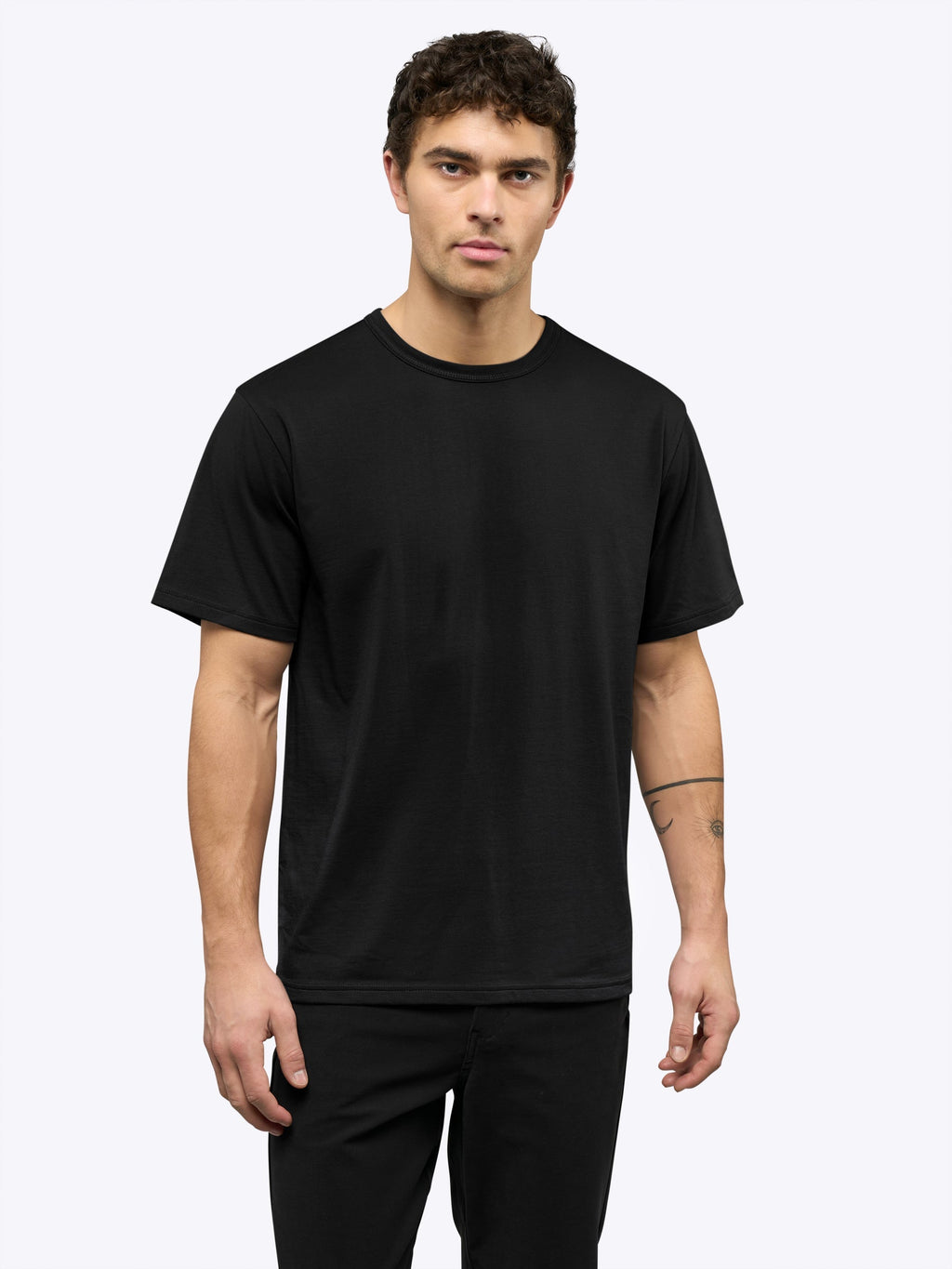 [info]--Tom is 6'1, 180lbs and wears a size L