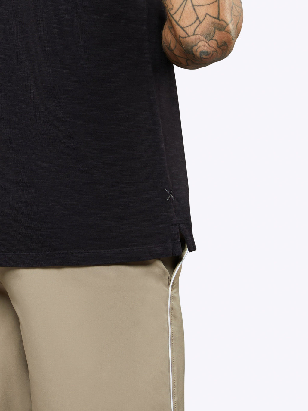 Riva Slub Tee | Black Classic-Fit