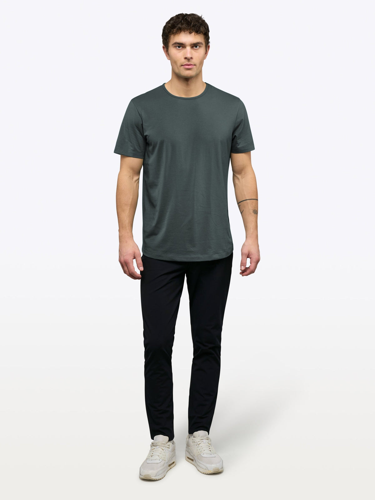 AO Curve-Hem Tee | Urban Chic Signature-Fit PYCA Pro®