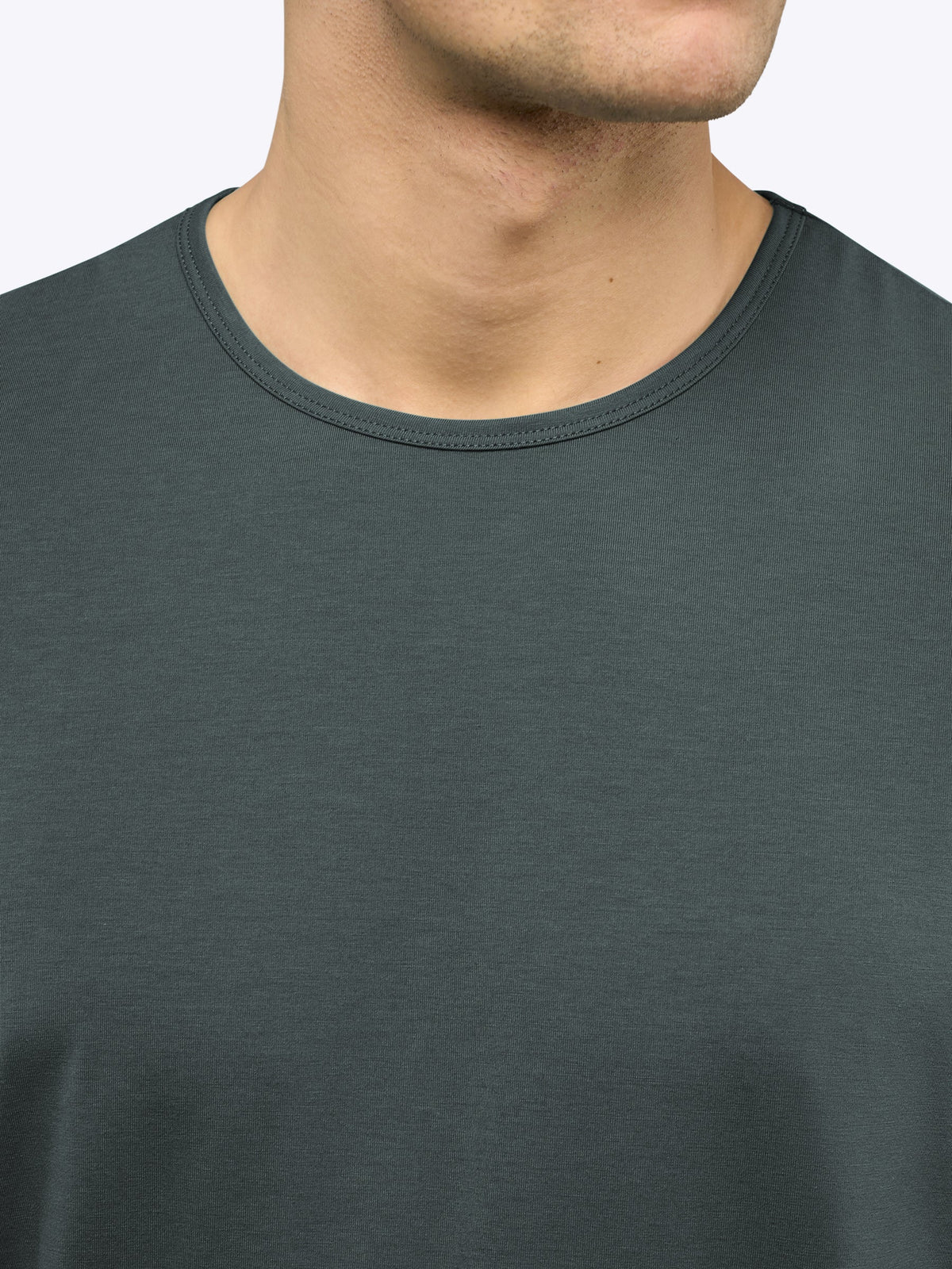 AO Curve-Hem Tee | Urban Chic Signature-Fit PYCA Pro®