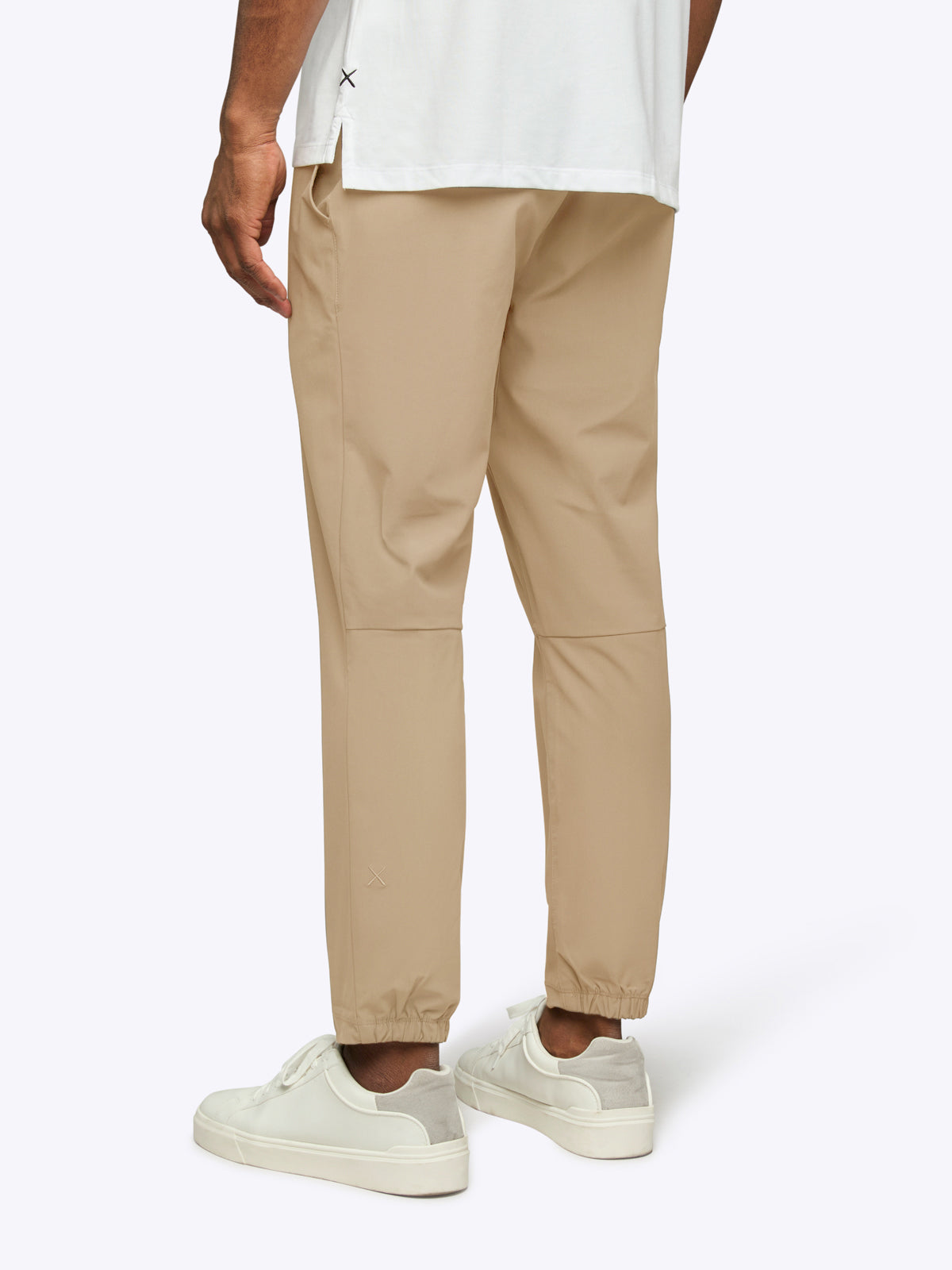 AO Jogger Pant | Coast Slim-fit Versaknit®