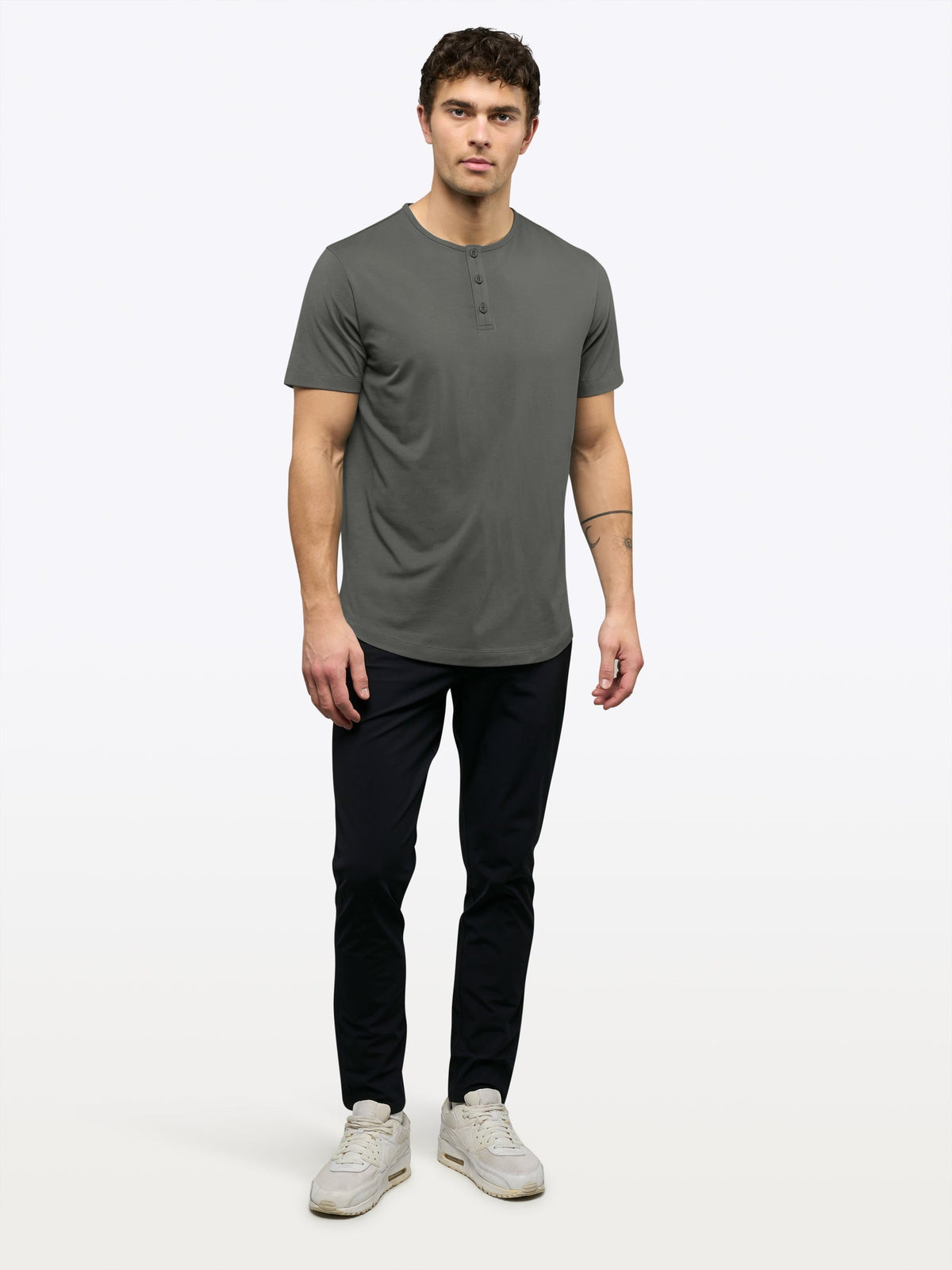 AO Henley Curve-Hem | Castor Grey Signature-Fit PYCA Pro®
