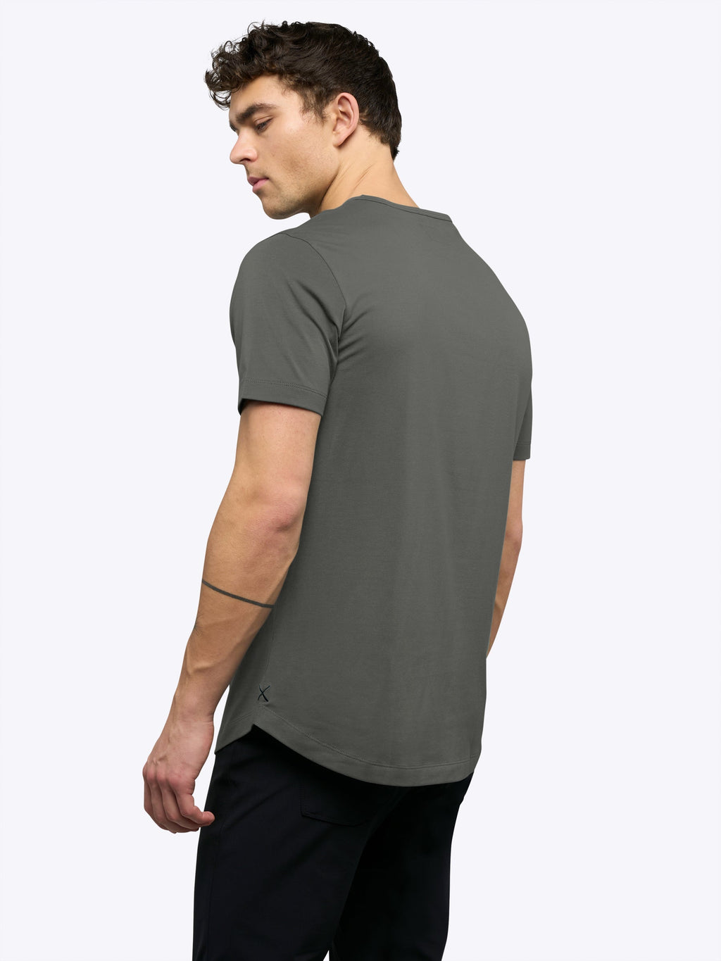AO Henley Curve-Hem | Castor Grey Signature-Fit PYCA Pro®