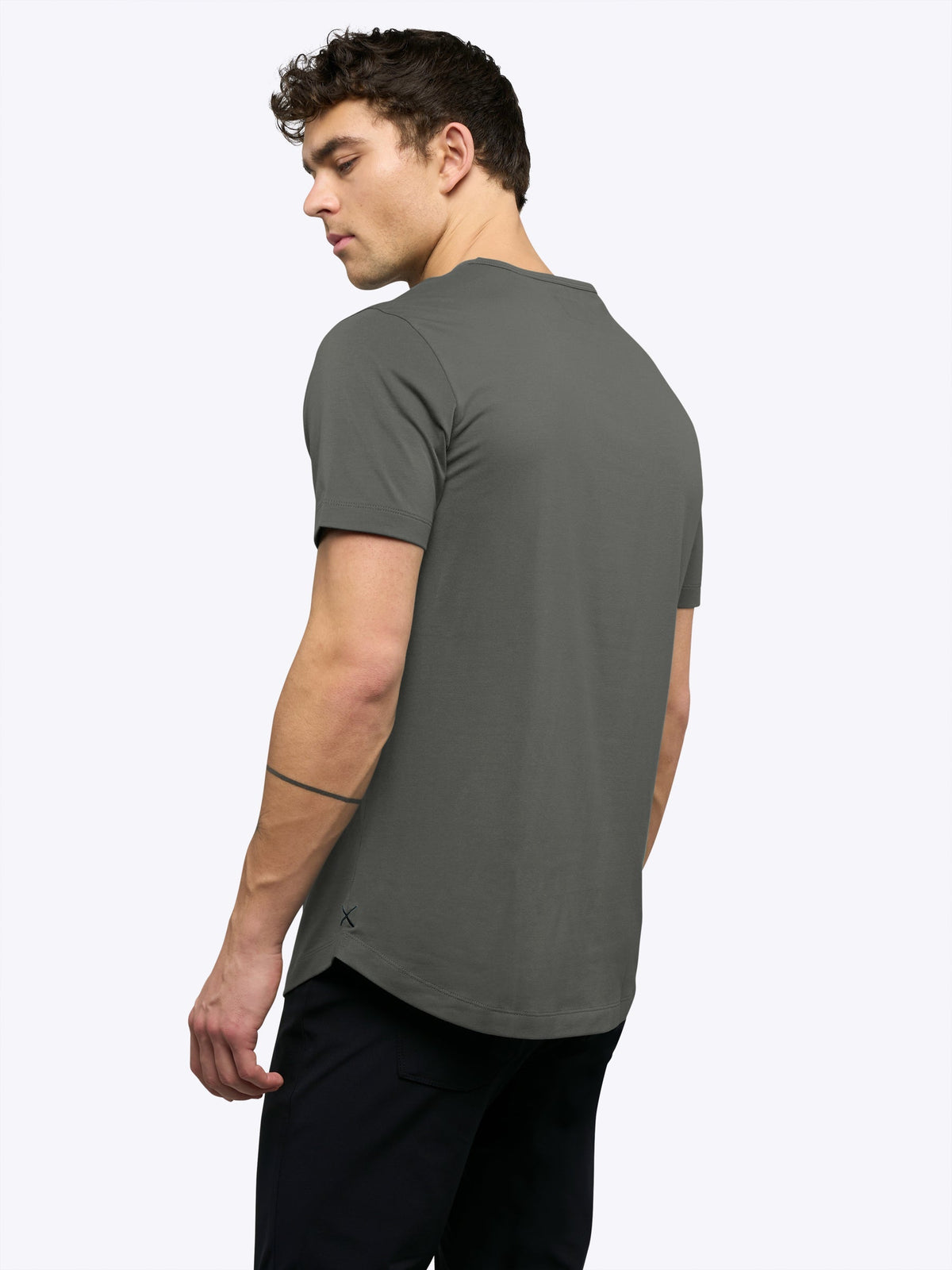 AO Henley Curve-Hem | Castor Grey Signature-Fit PYCA Pro®