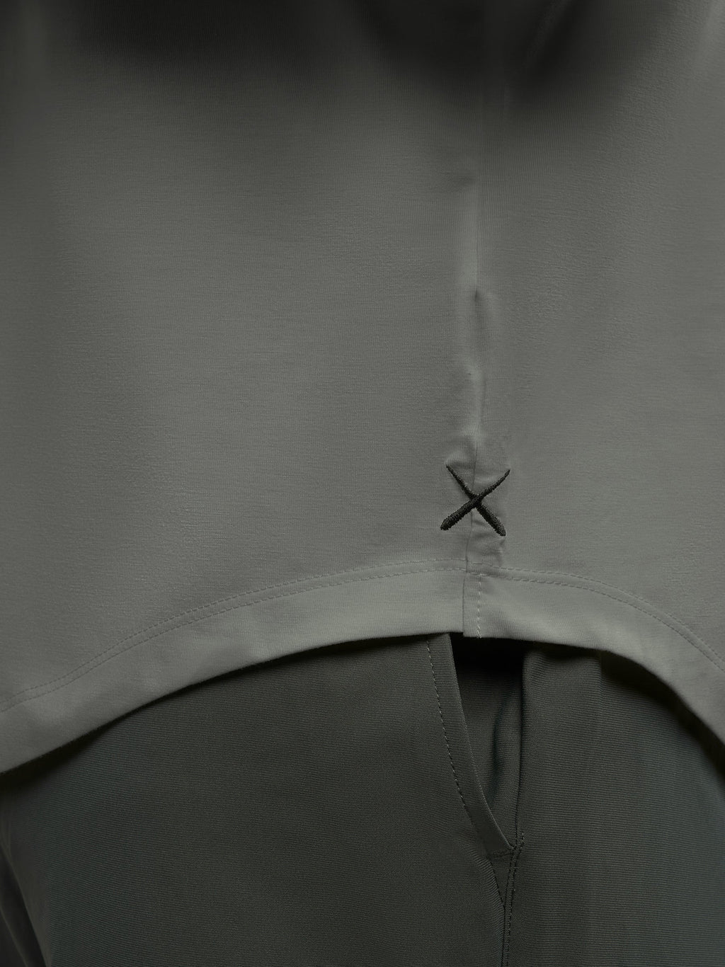 AO Long Sleeve Curve-Hem Tee | Castor Grey Signature-Fit PYCA Pro®