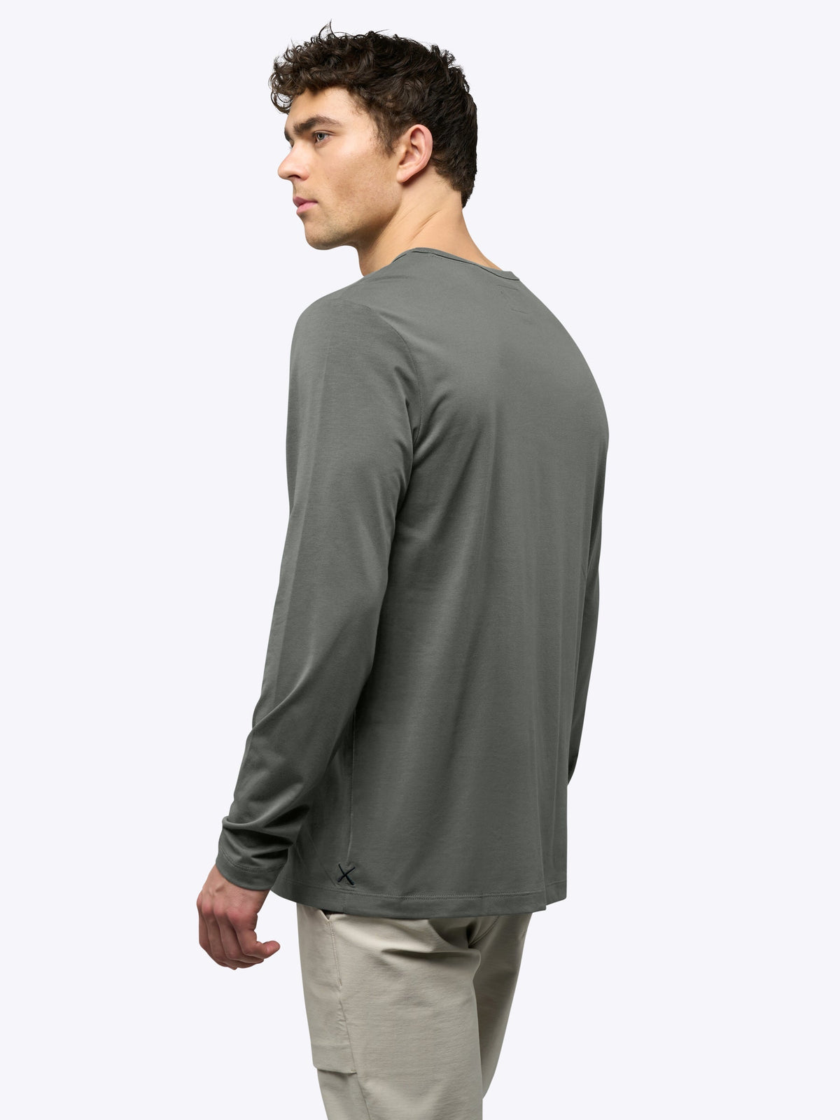 AO Forever Long Sleeve Tee | Castor Grey Classic-Fit PYCA Pro®