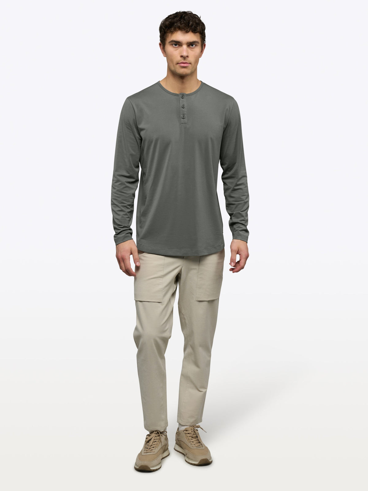 AO Long Sleeve Henley Curve-Hem Tee | Castor Grey Signature-Fit PYCA Pro®