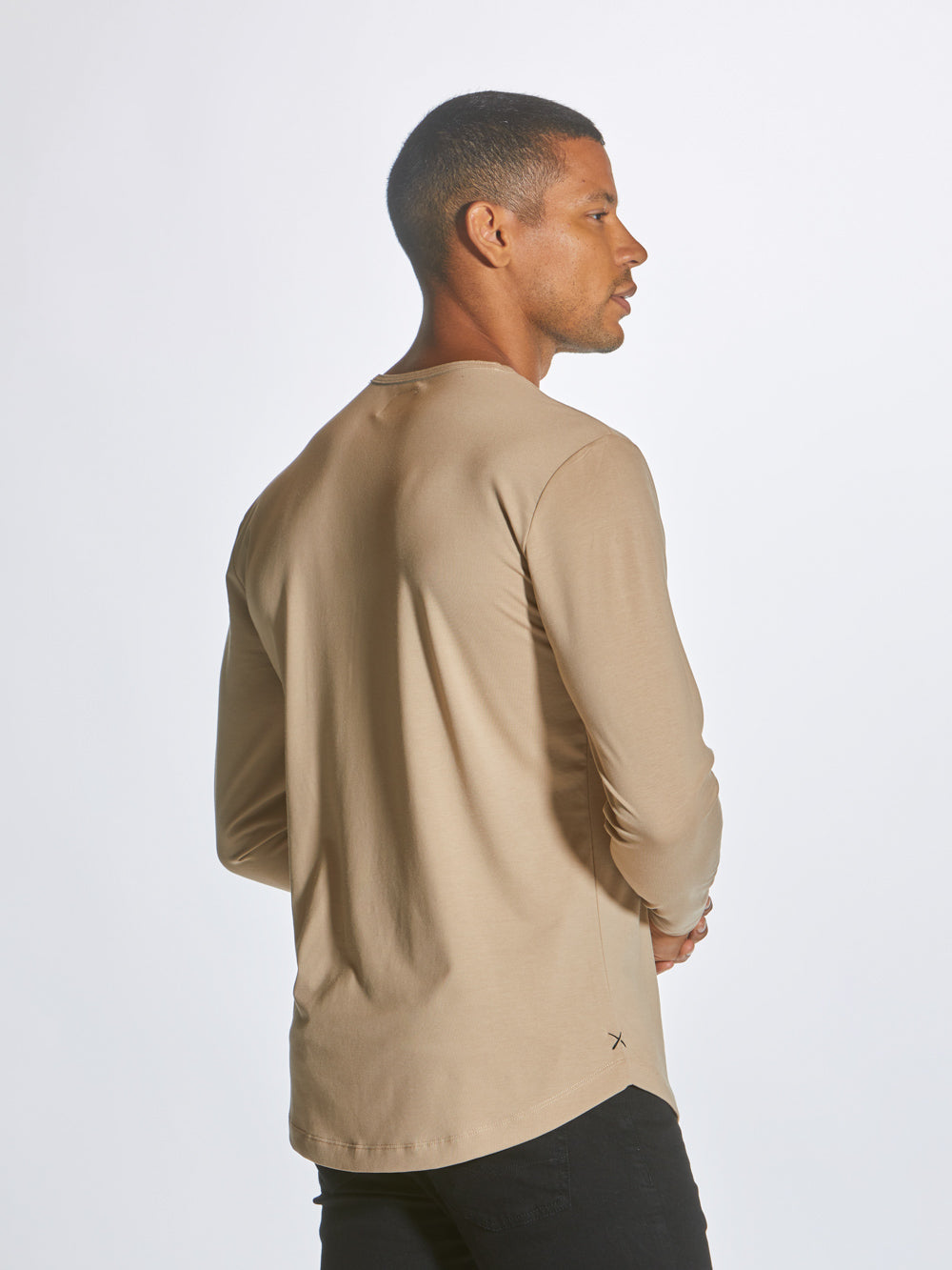 AO Long Sleeve Curve-Hem Tee | Coast Signature-fit PYCA Pro®