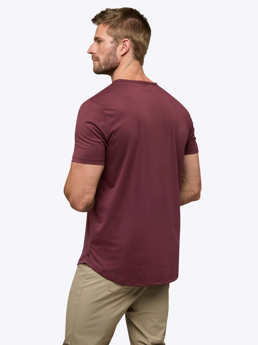 AO Henley Curve-Hem | Currant Signature-Fit PYCA Pro®