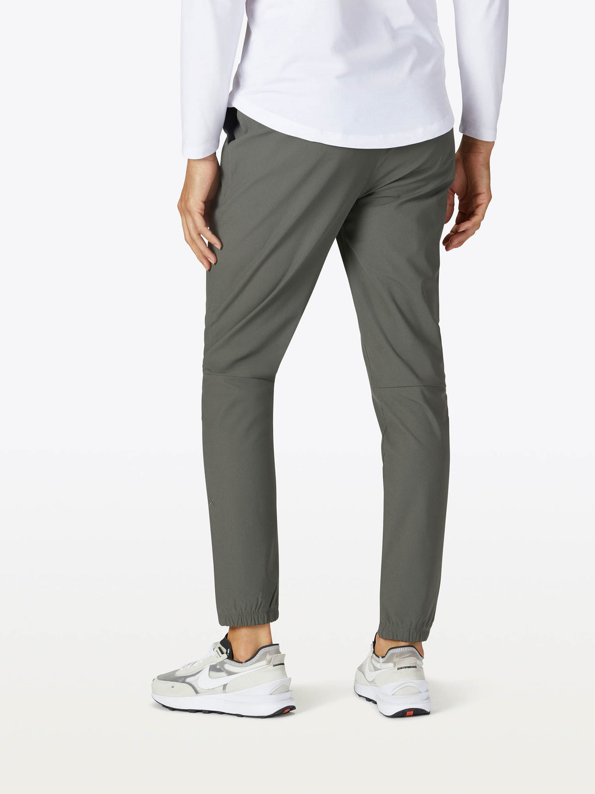 AO Jogger Pant Tall | Dark Pine Slim-fit Versaknit®