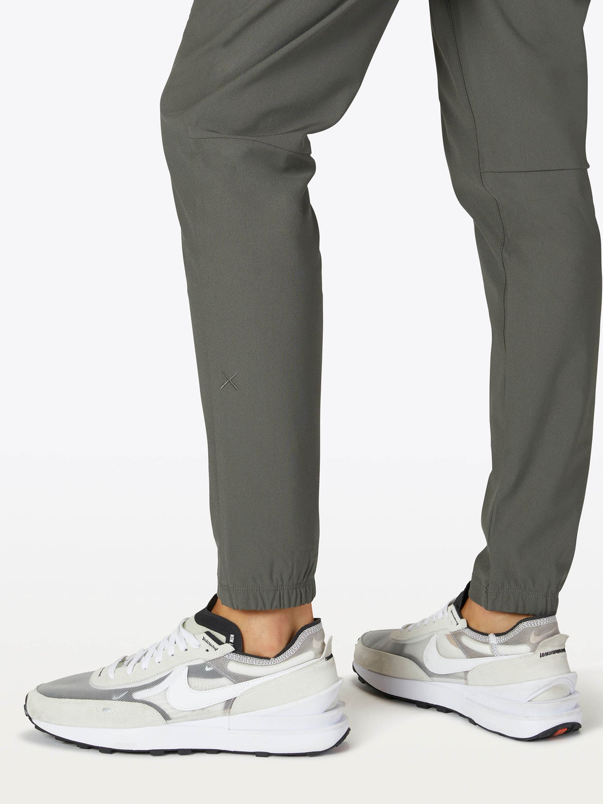 AO Jogger Pant Tall | Dark Pine Slim-fit Versaknit®