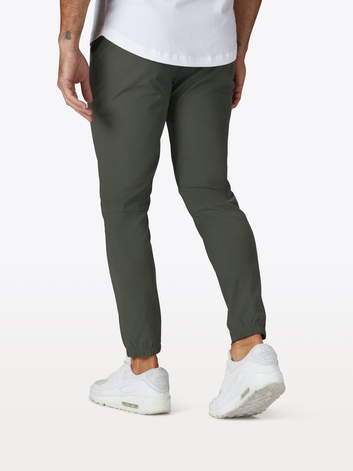 AO Jogger Pant | Deep Olive Slim-fit Versaknit®