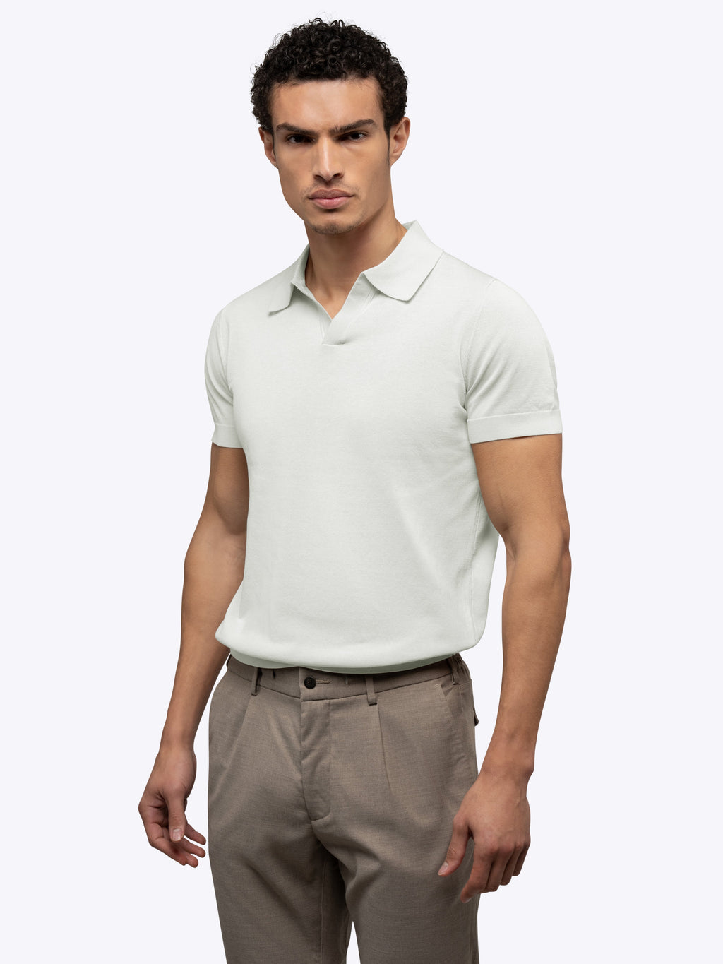 [info]--Noah is 6'2, 175lbs and wears a size M