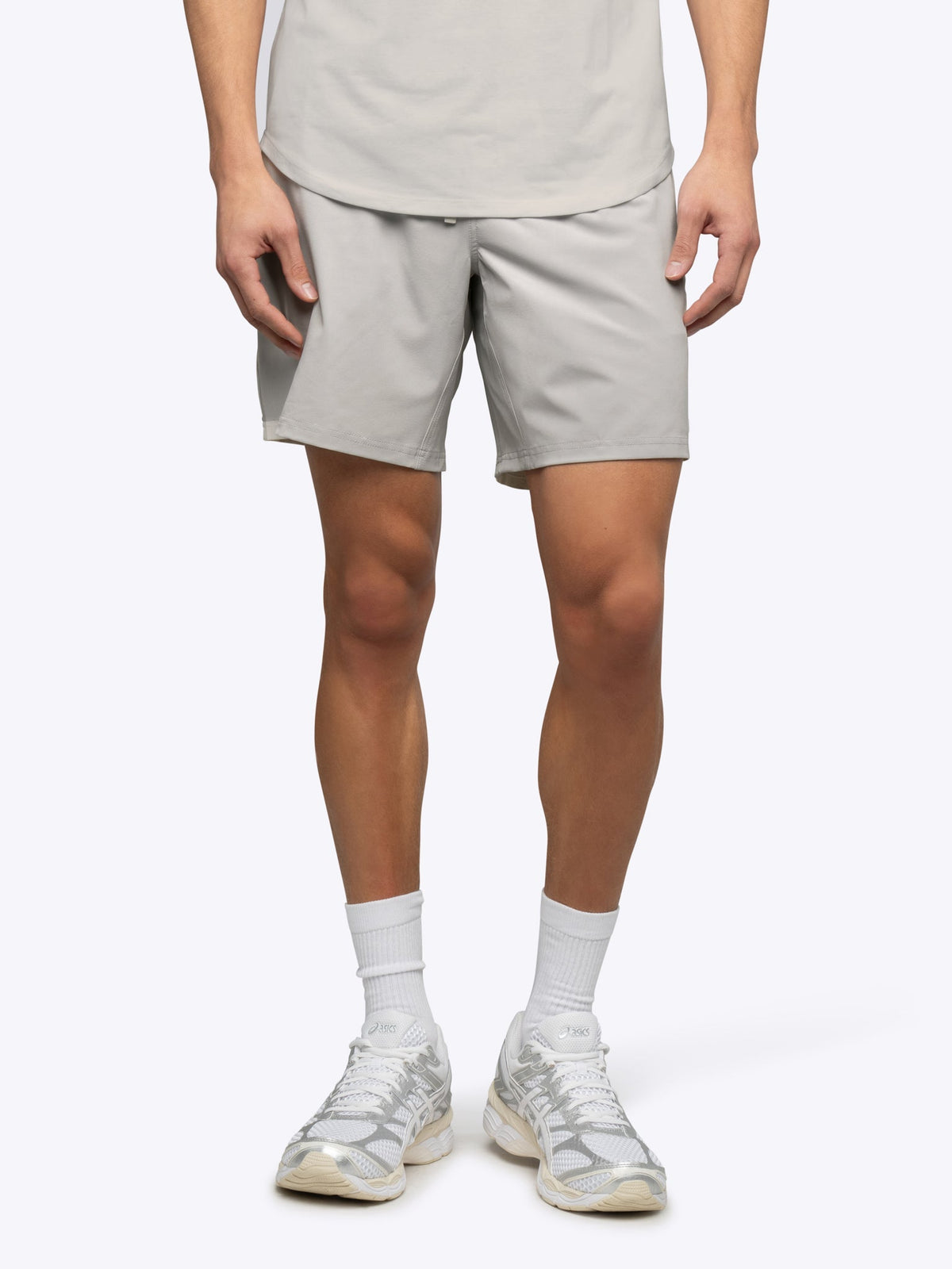 [info]--Noah is 6'2, 170lbs and wears a size M