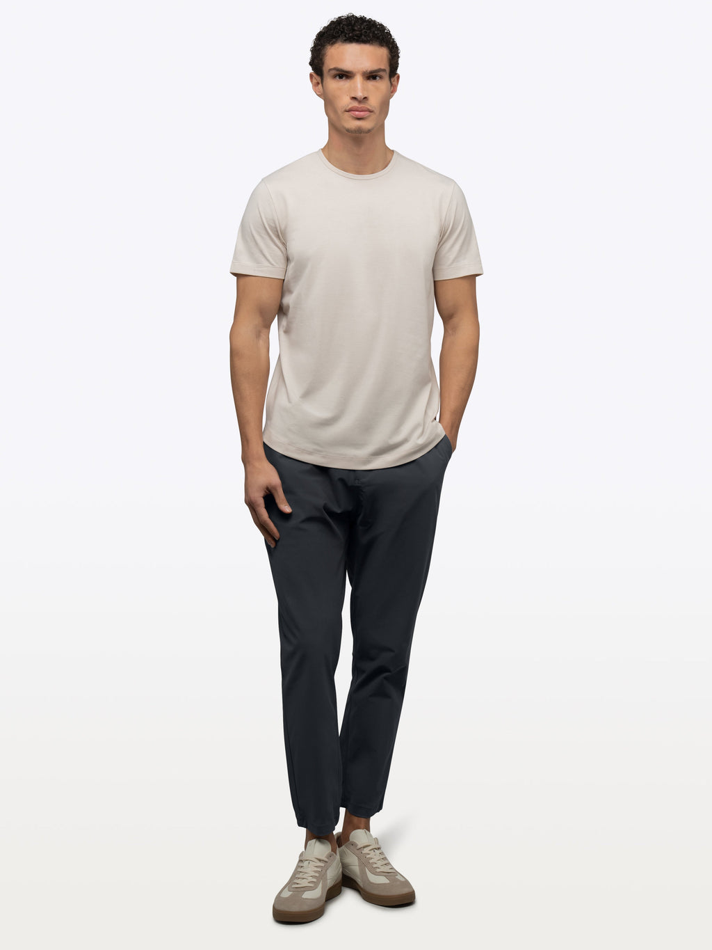 AO Jogger Pant 2.0 | Obsidian Straight-Leg Versaknit®