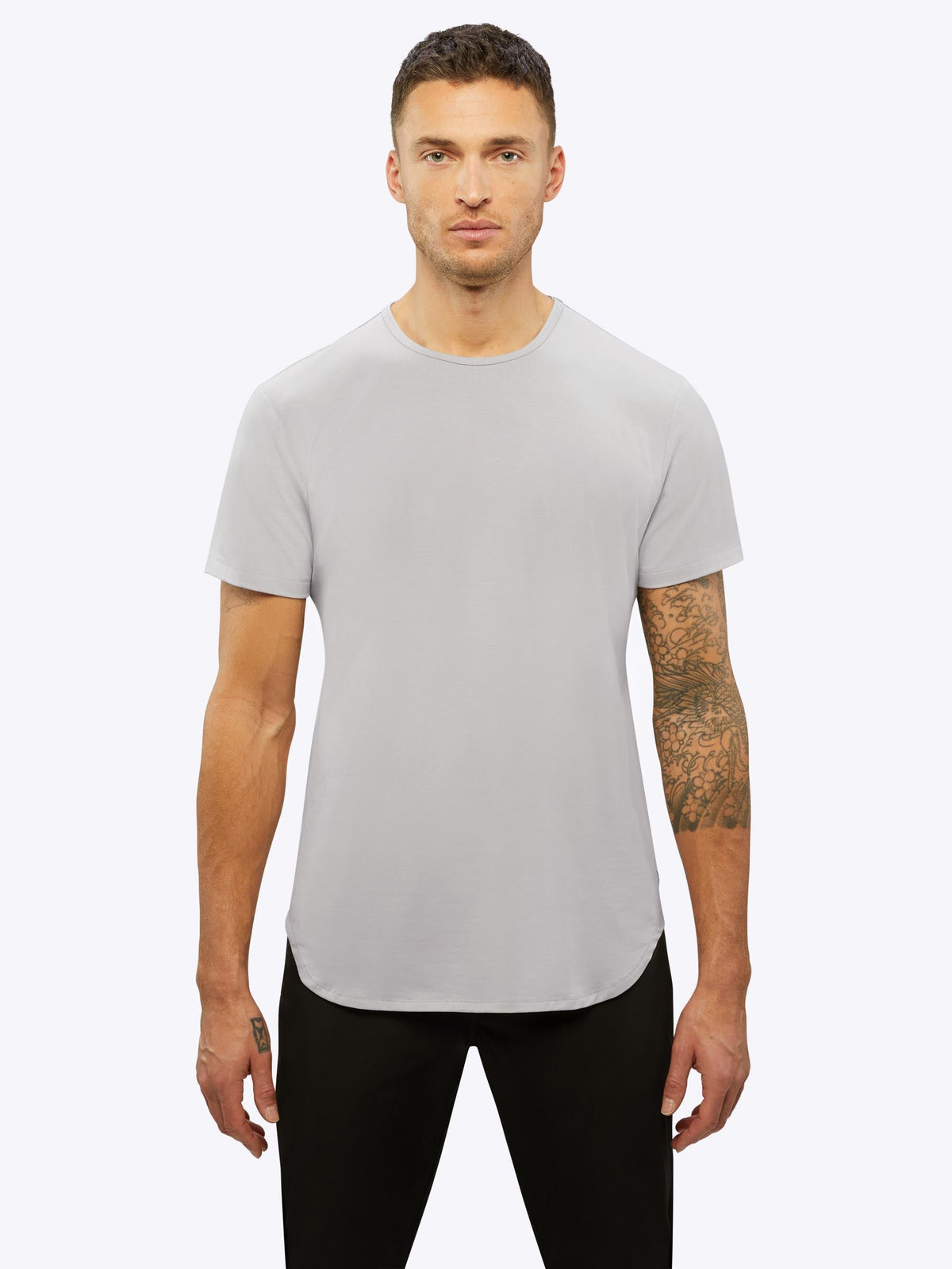 [info]--Harvey is 6'0", 175lbs and wears a M