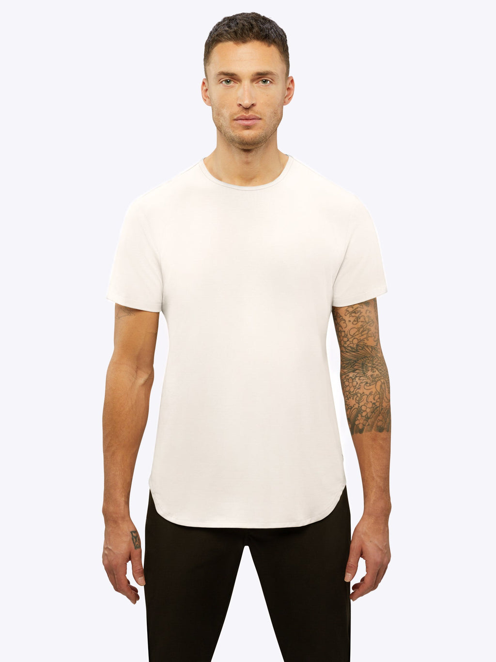 [info]--Harvey is 6'0", 175lbs and wears a M