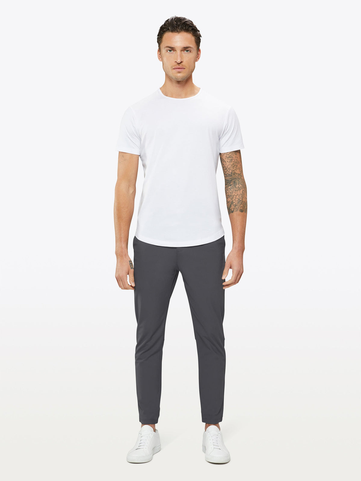 AO Jogger | Graphite Slim-fit Versaknit®