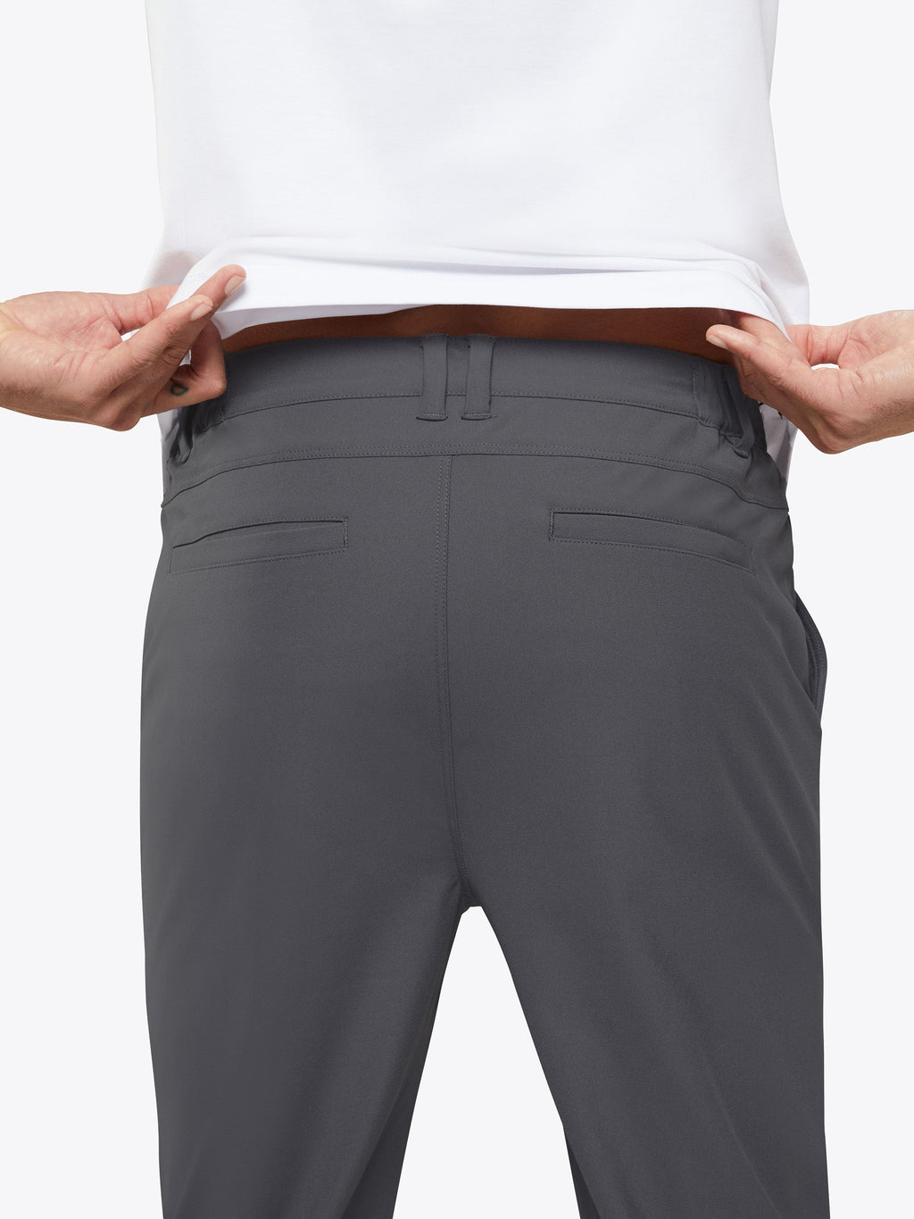 AO Jogger | Graphite Slim-fit Versaknit®