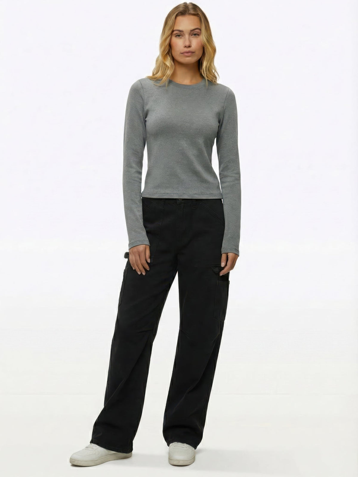 [info]--Elizabeth is 5'9" and wears a size XS