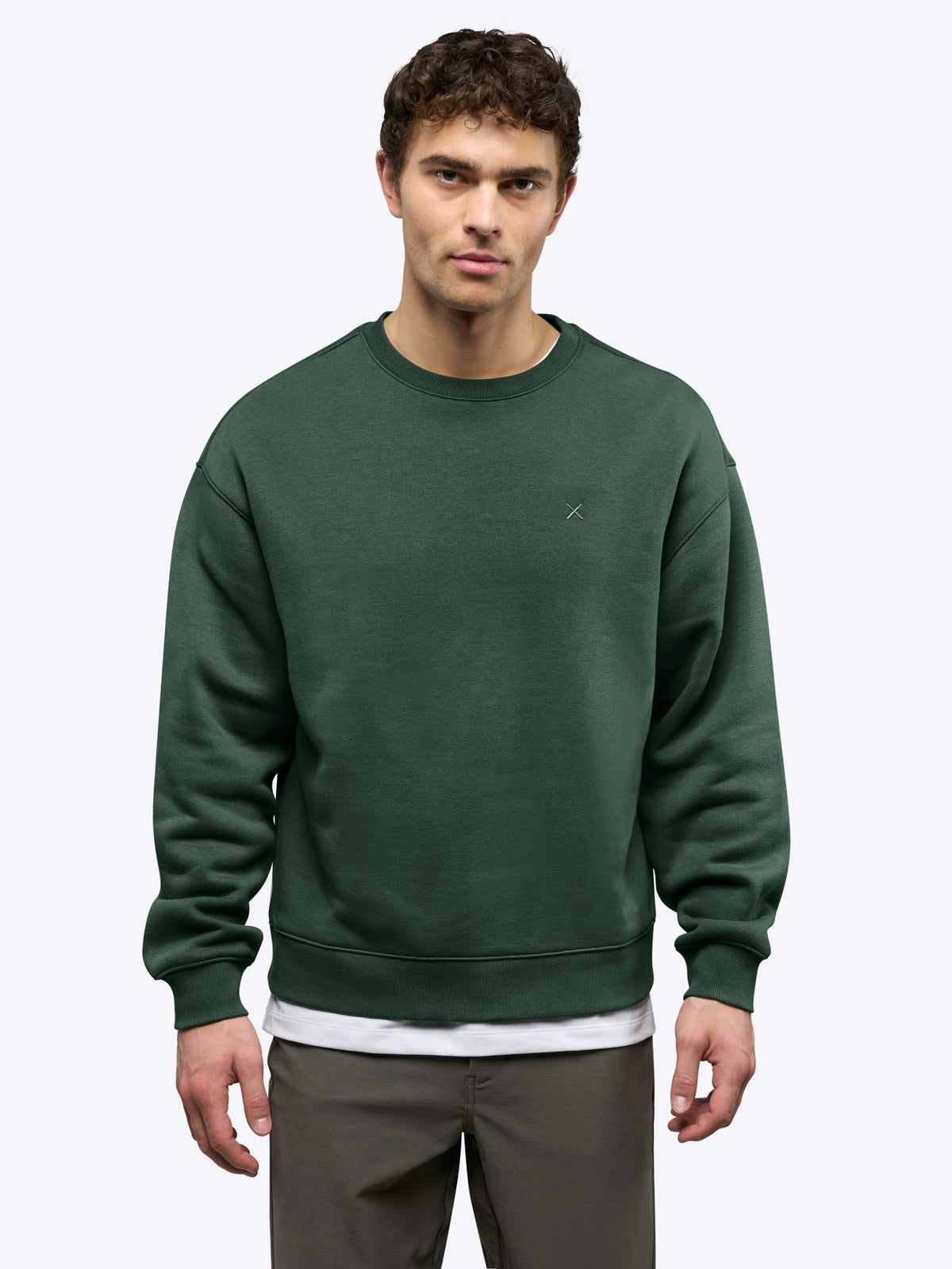 [info]--Tom is 6'1, 180lbs and wears a size L