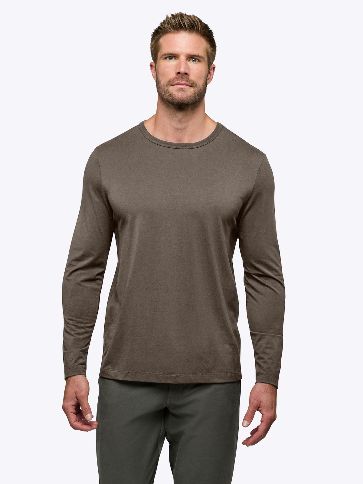 [info]--Davey is 6’2, 200lbs and wears a size L