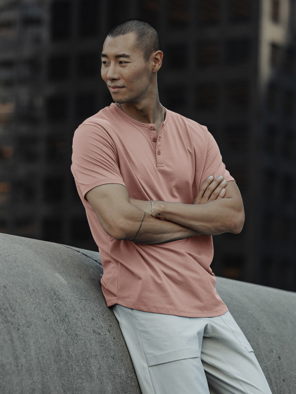 AO Henley Curve-Hem | Mountain Mist PYCA Pro® Signature-Fit