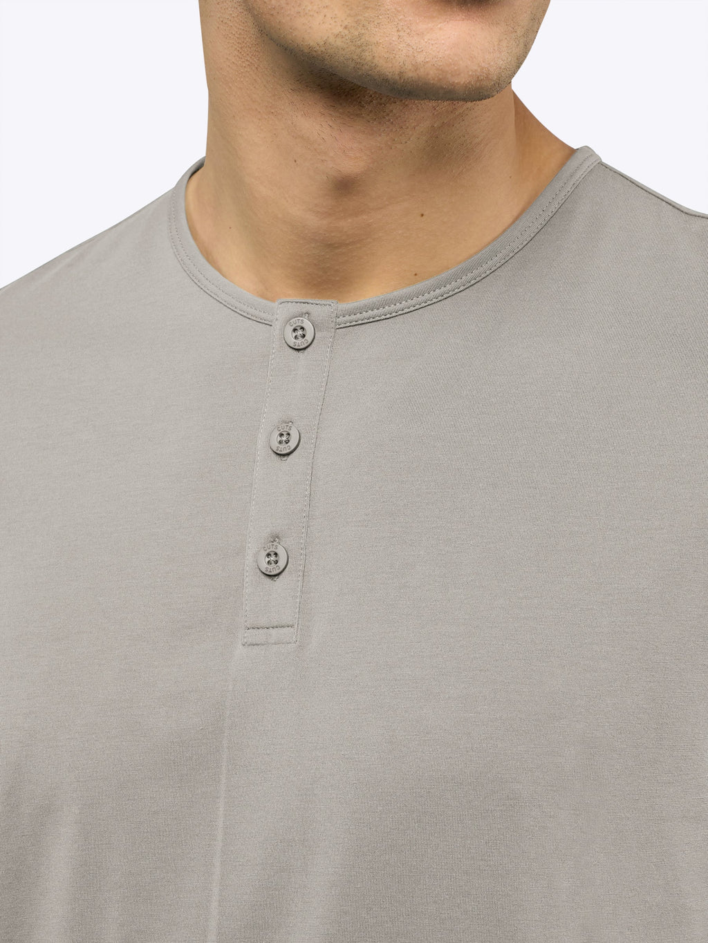 AO Henley Curve-Hem Tee | Morning Dove Signature-Fit PYCA Pro®