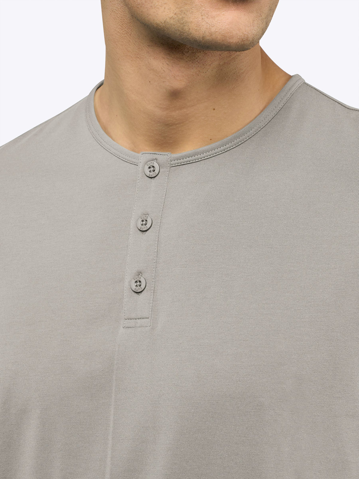 AO Henley Curve-Hem Tee | Morning Dove Signature-Fit PYCA Pro®