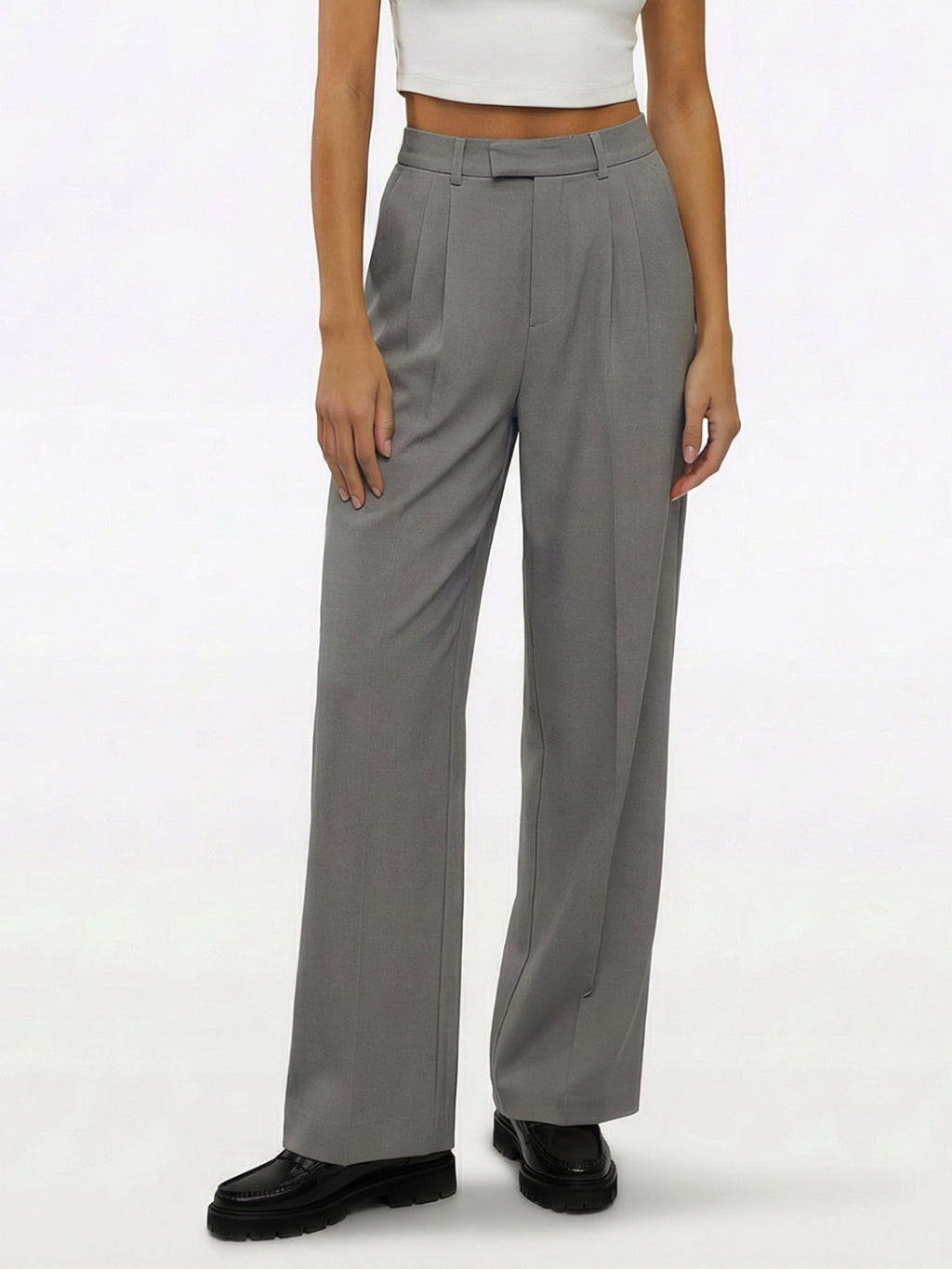 [info]--Elizabeth is 5'7" and wears a size XS Regular