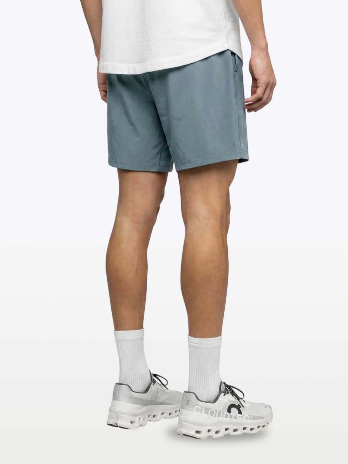 [info]--Noah is 6'2, 175lbs and wears a size M