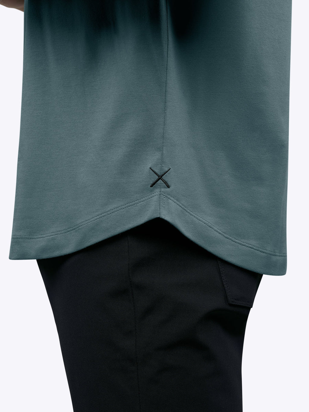 AO Henley Curve-Hem | North Atlantic Signature-Fit PYCA Pro®