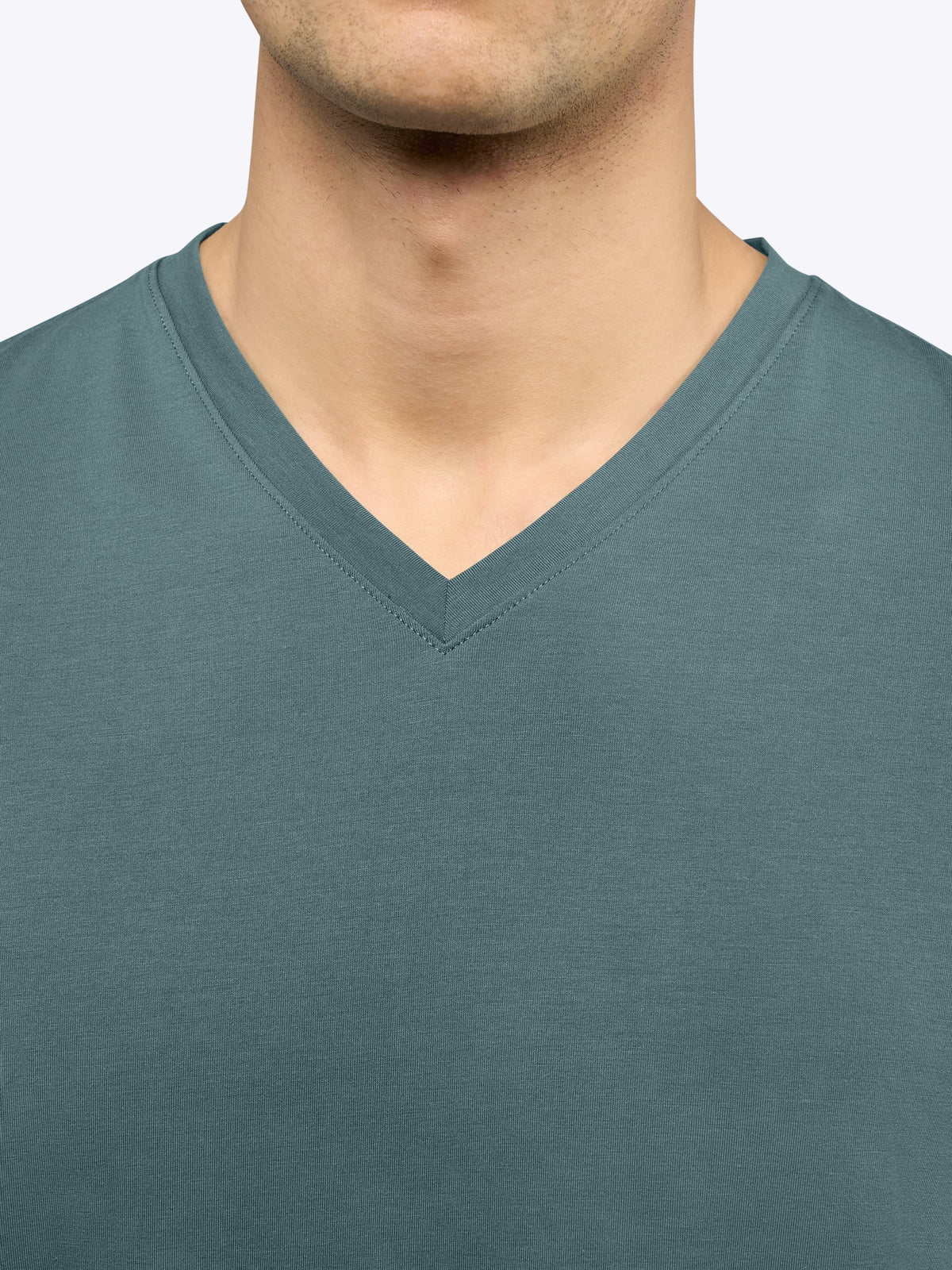 AO V-Neck Curve-Hem Tee | North Atlantic Signature-Fit PYCA Pro®