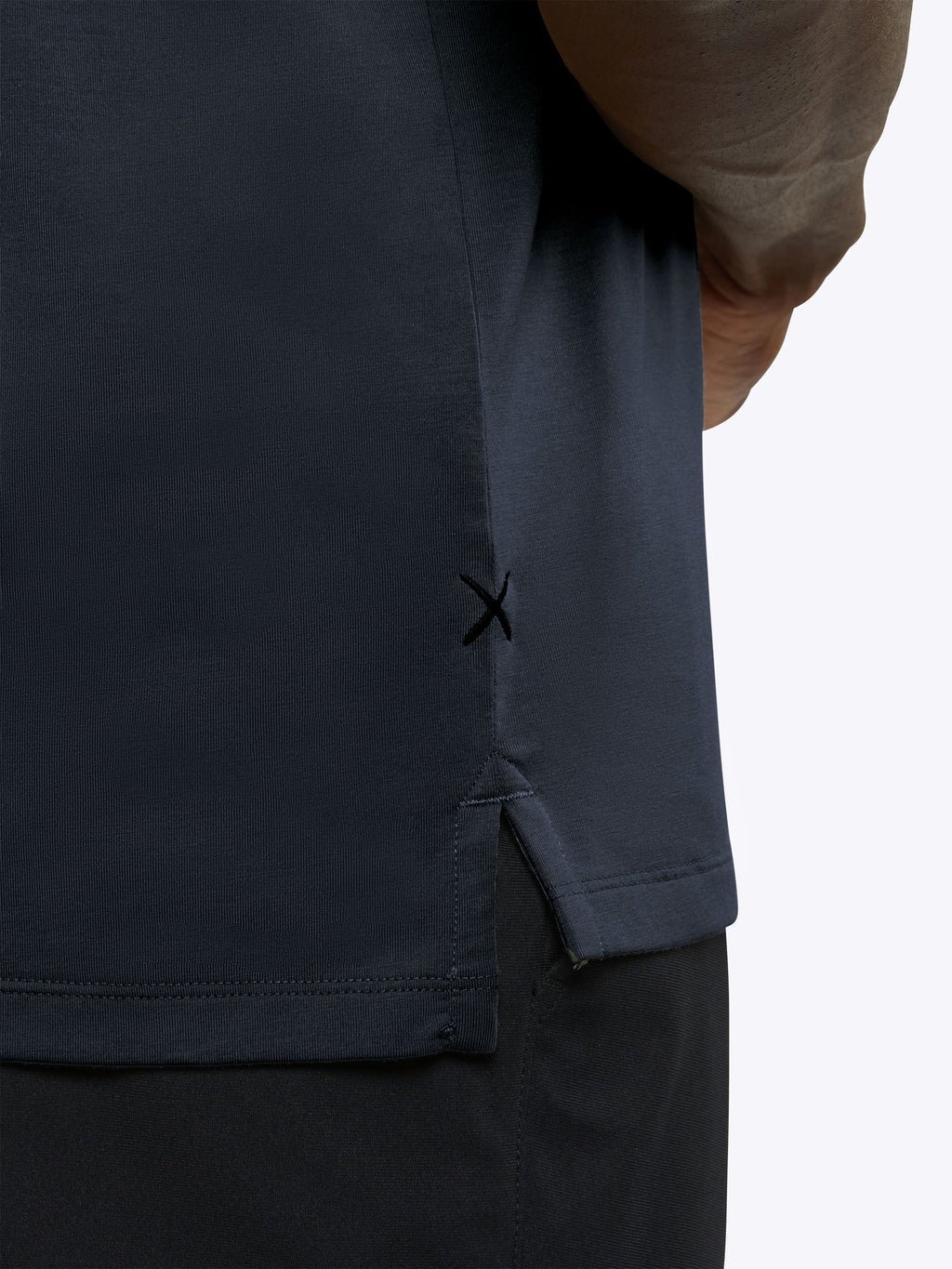 AO Split-Hem Tee | Obsidian Signature-Fit PYCA Pro®