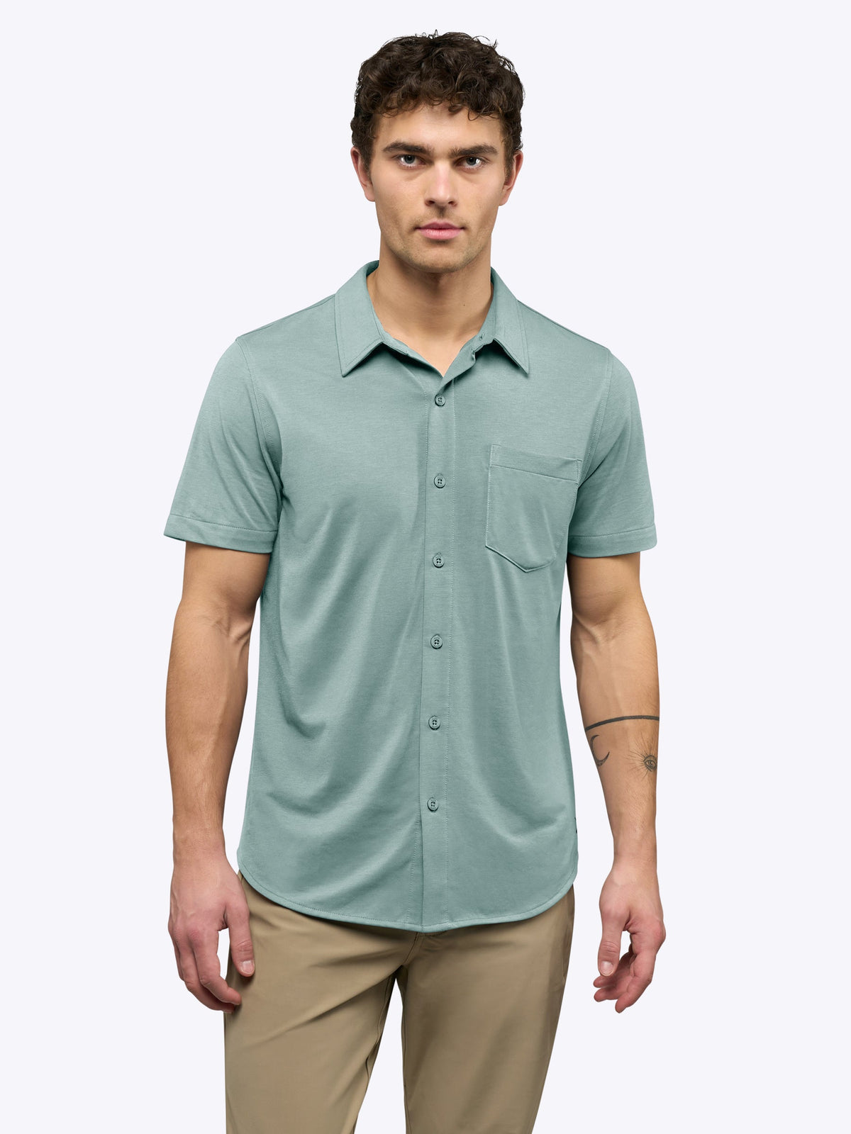 [info]--Tom is 6'1, 180lbs and wears a size L