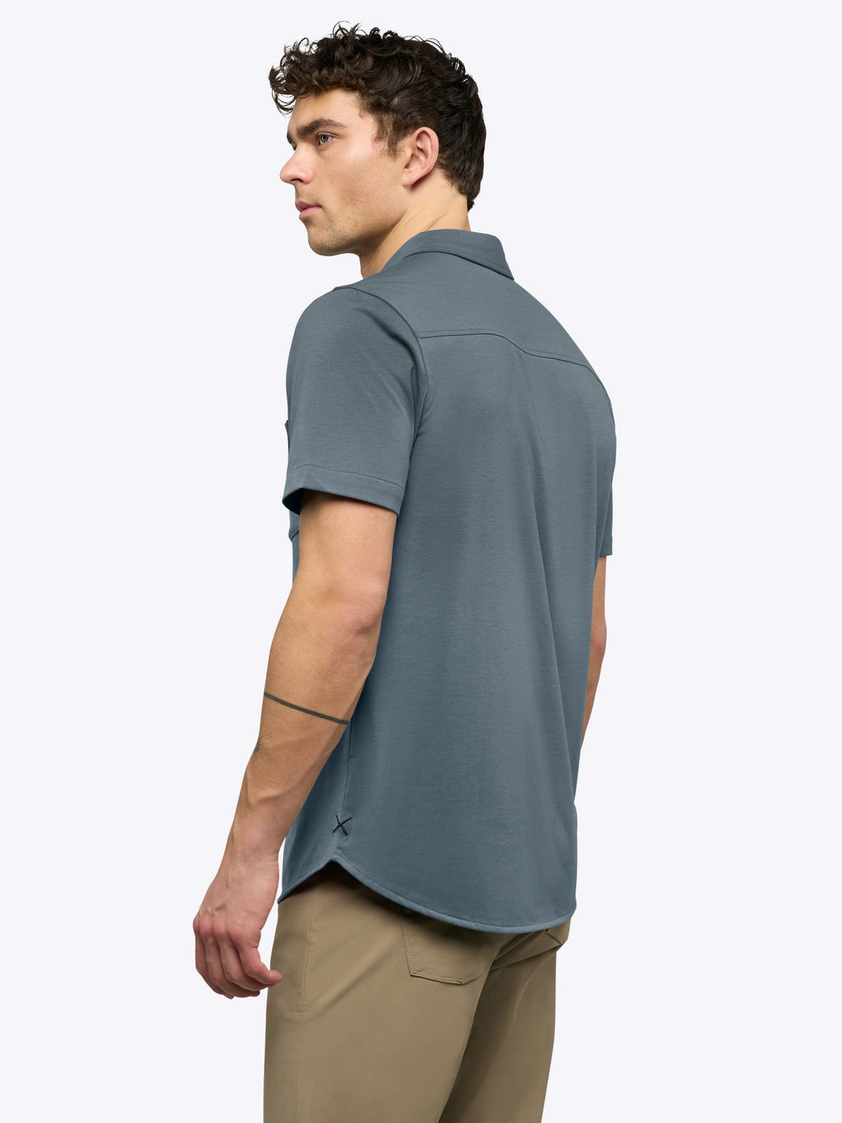 [info]--Tom is 6'1, 180lbs and wears a size L