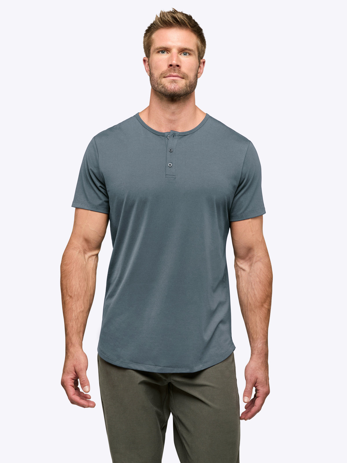 [info]--Davey is 6’2, 200lbs and wears a size L