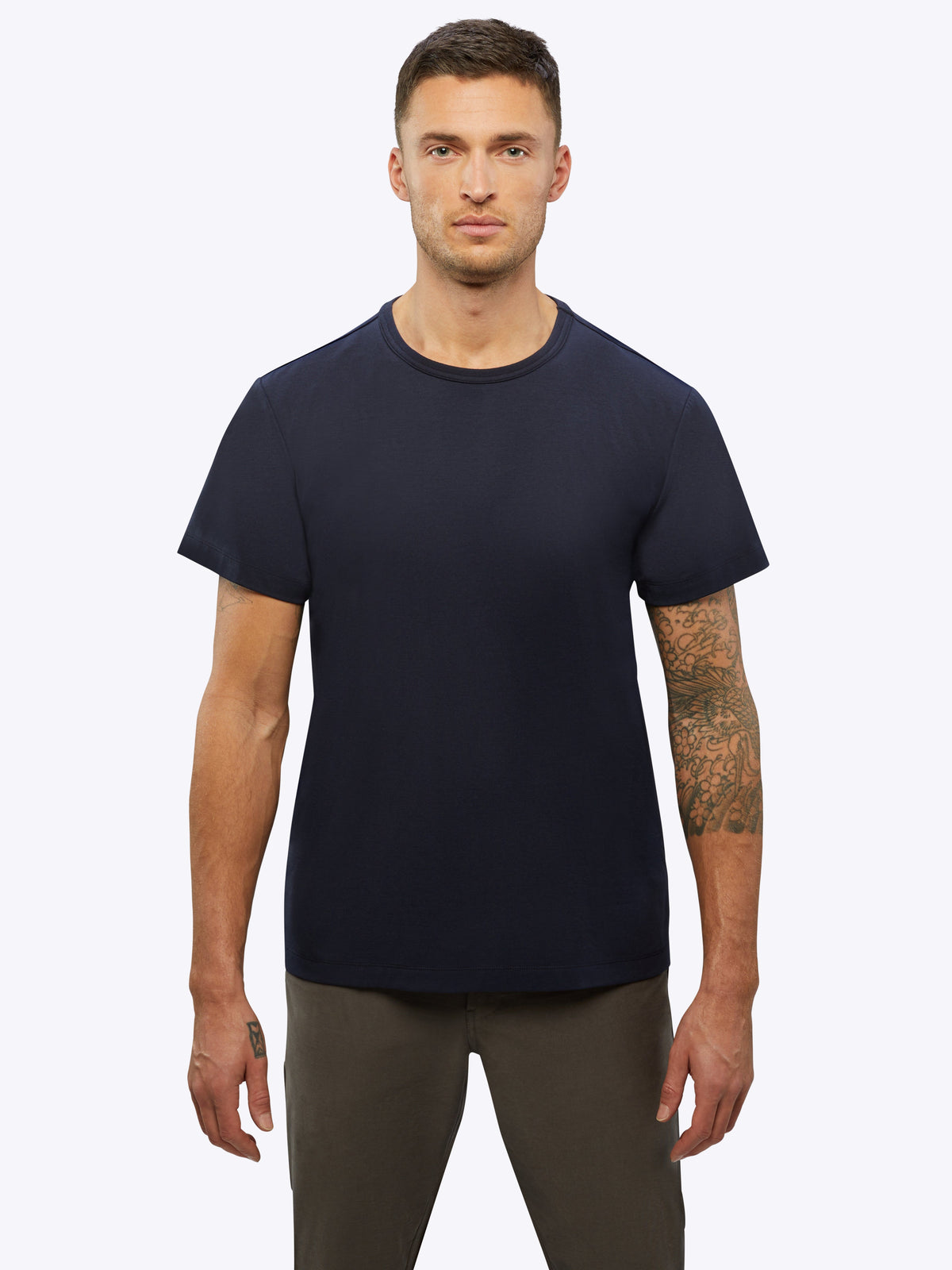 [info]--Harvey is 6'0", 175lbs and wears a M