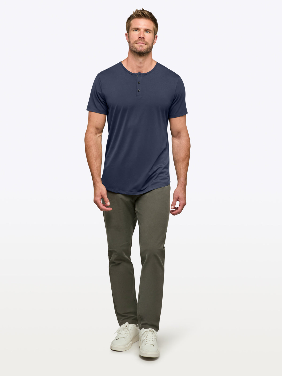 [info]--Davey is 6’2, 200lbs and wears a size XL