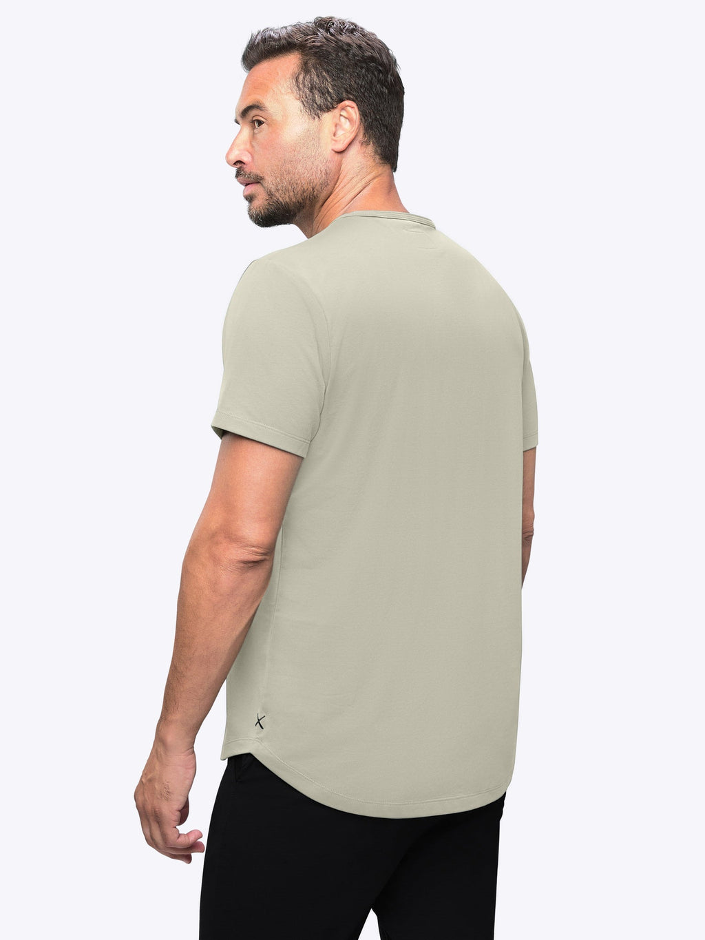 AO Henley Curve-Hem Tee | Parchment Signature-Fit PYCA Pro®