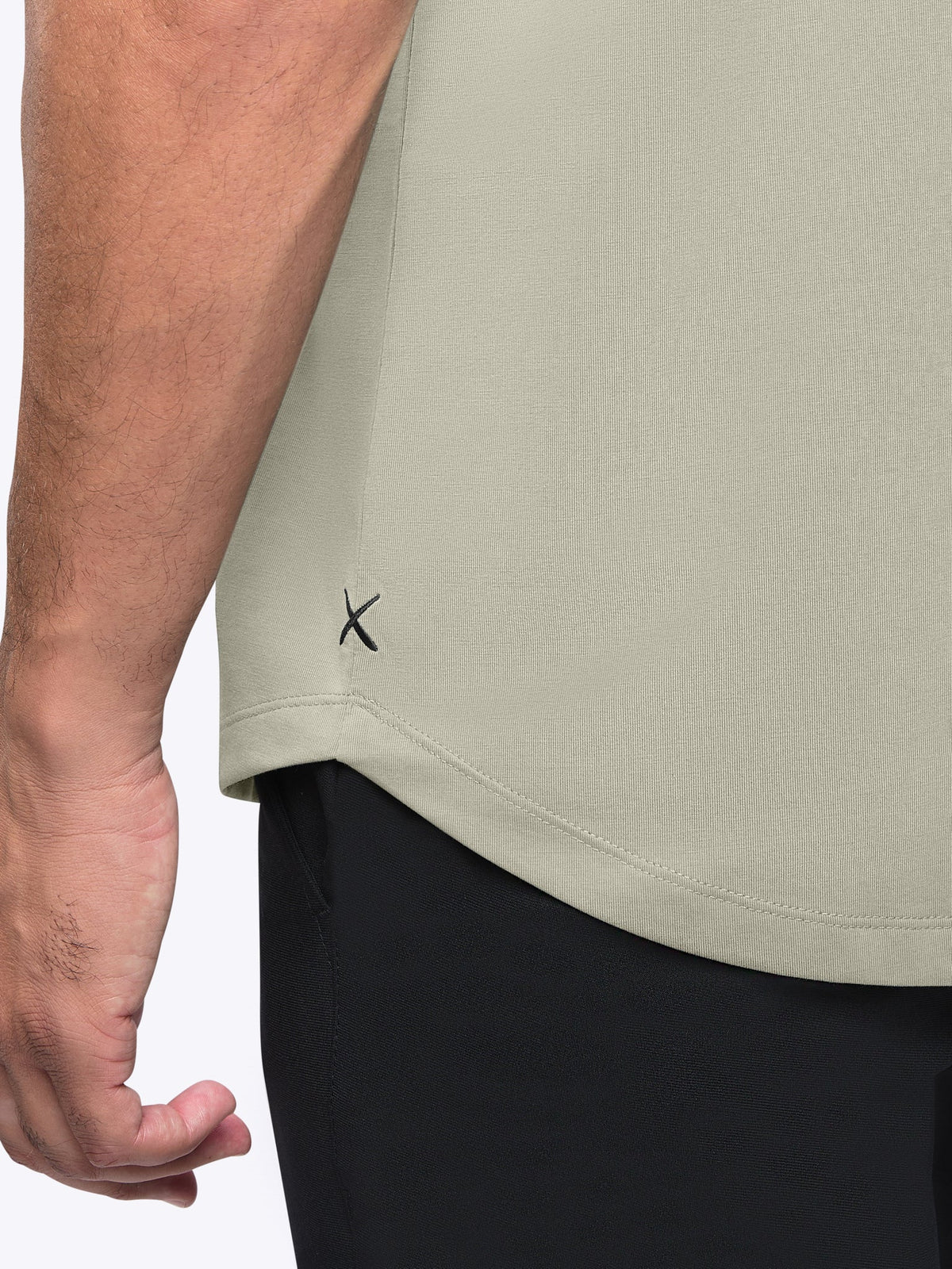 AO Henley Curve-Hem Tee | Parchment Signature-Fit PYCA Pro®