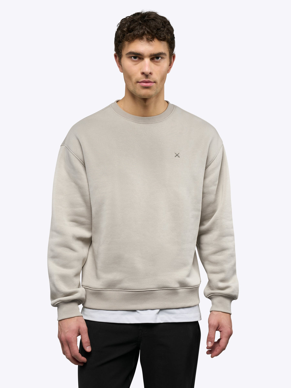 [info]--Tom is 6'1, 180lbs and wears a size L