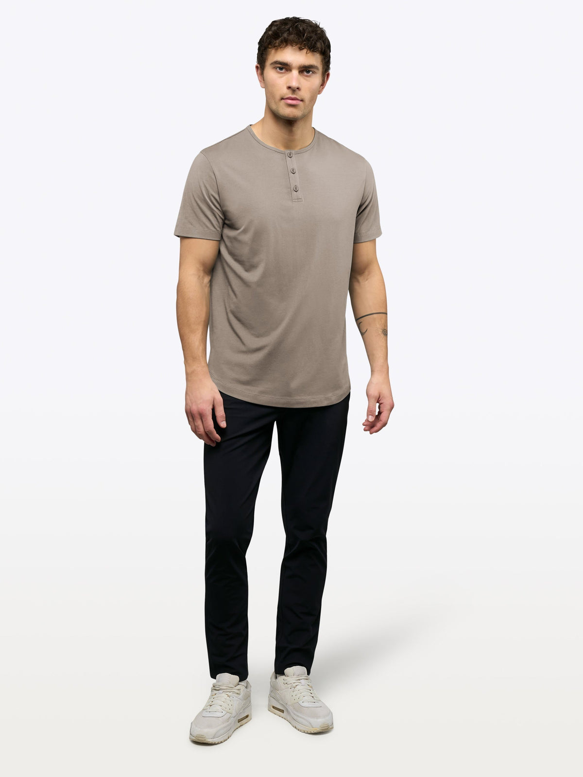 AO Henley Curve-Hem | Pure Cashmere Signature-Fit PYCA Pro®