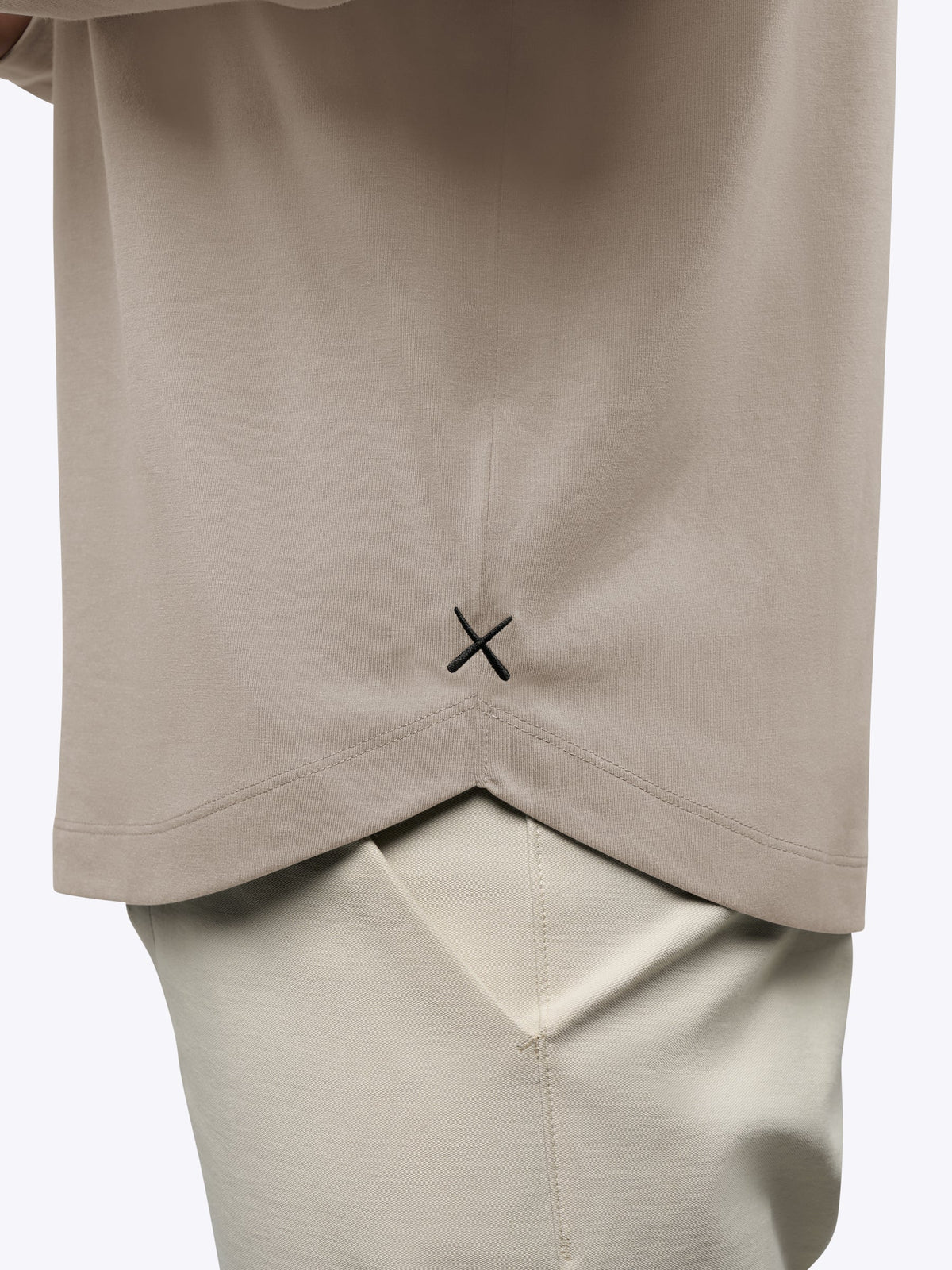 AO Long Sleeve Henley Curve-Hem Tee | Pure Cashmere Signature-Fit PYCA Pro®
